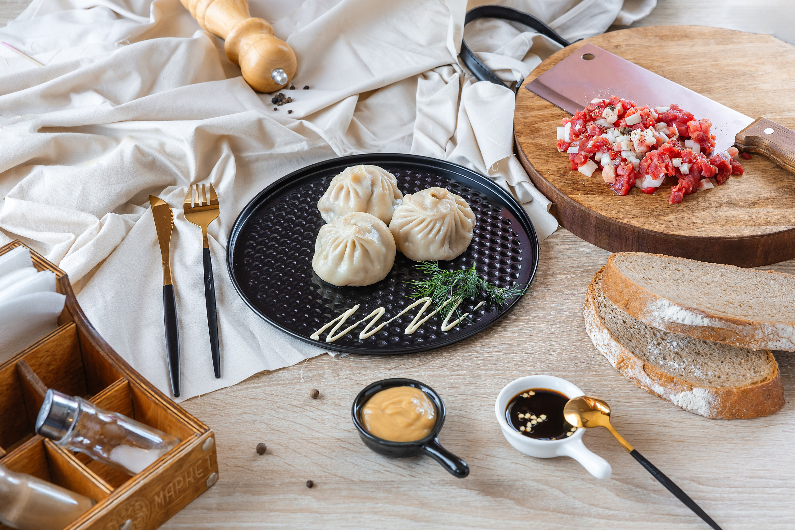 @Buuza_market. Фотограф и видеограф в Улан-Удэ: Аюна Габагуева и Артём Шаханов