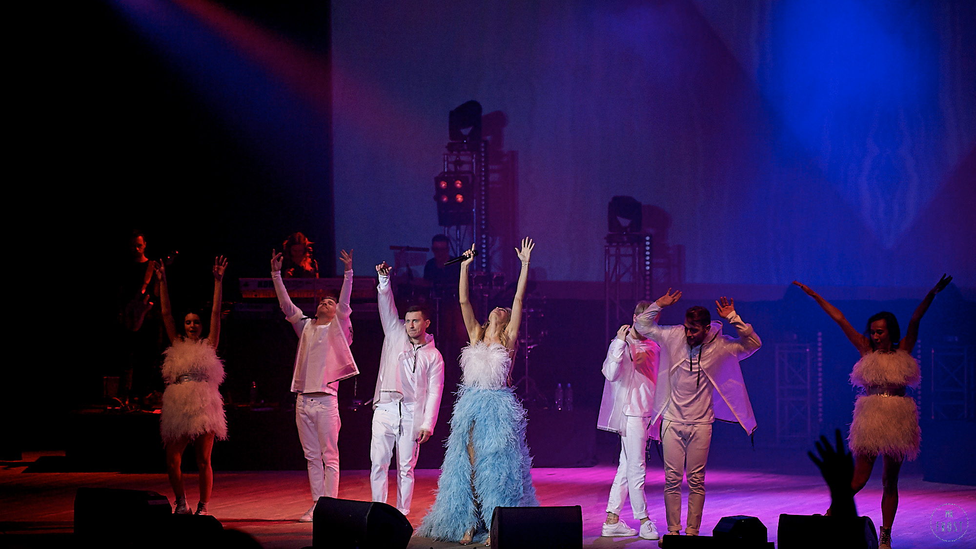 Вера Брежнева. Фотографии отовсюду и обо всем