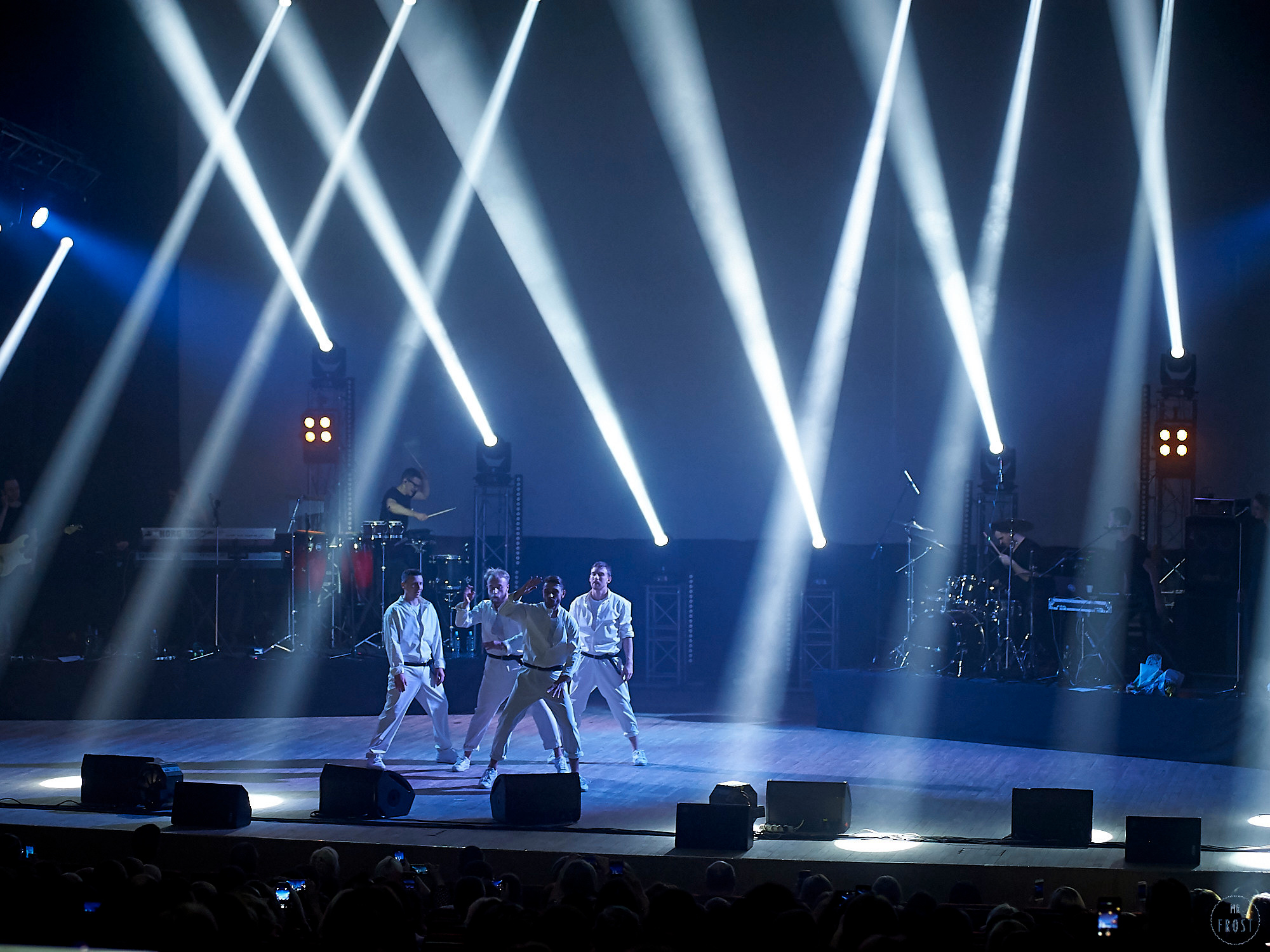 Вера Брежнева. Фотографии отовсюду и обо всем