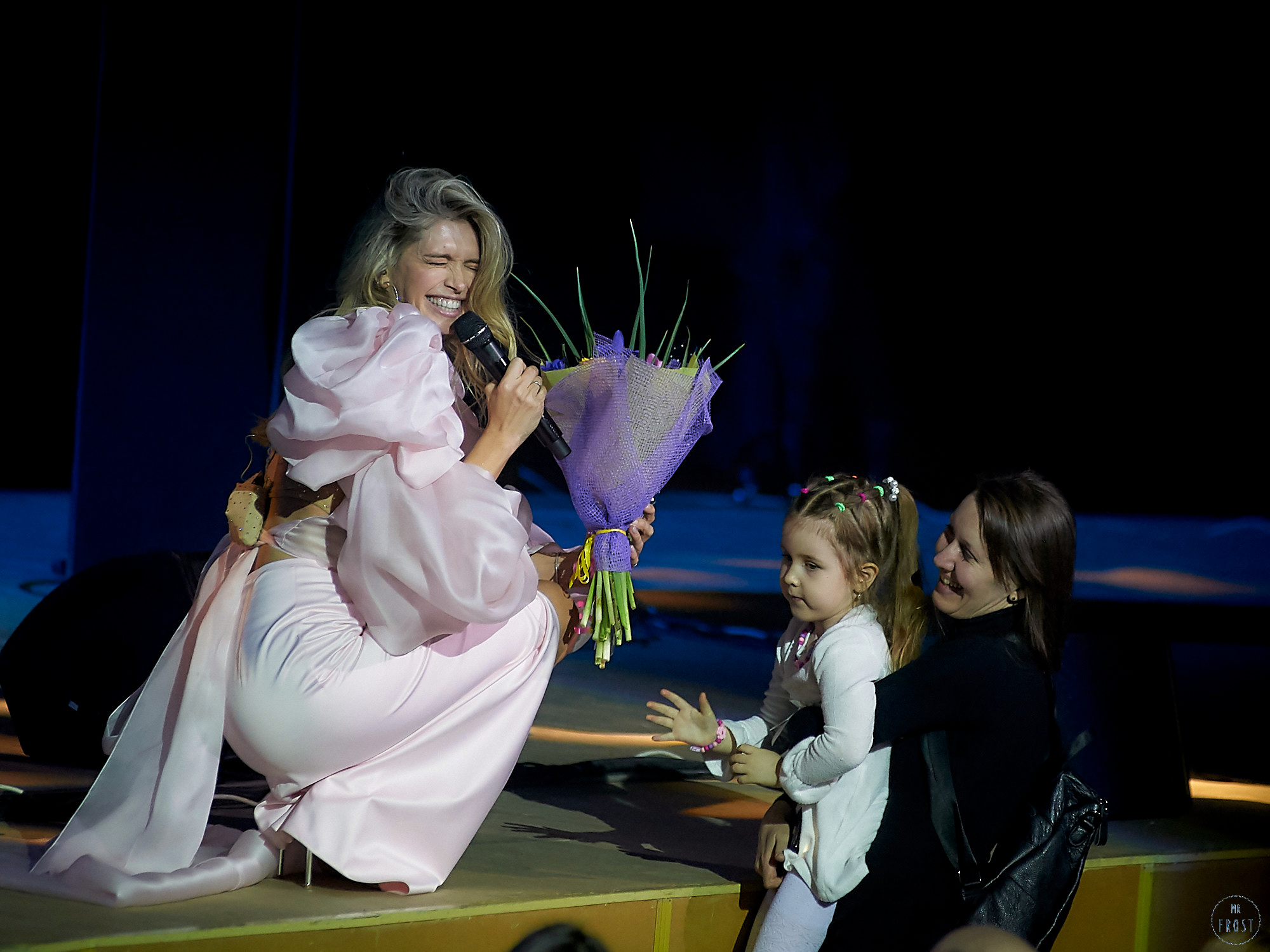 Вера Брежнева. Фотографии отовсюду и обо всем