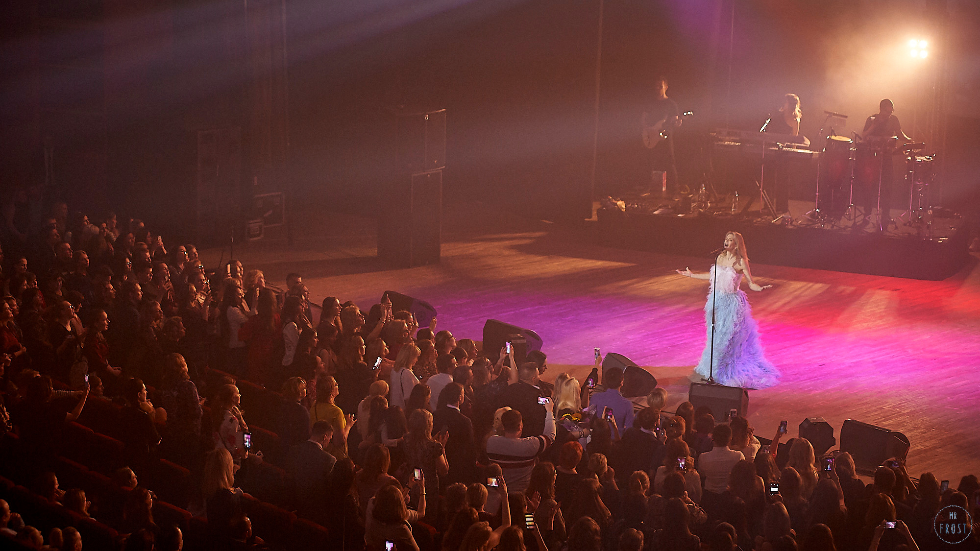 Вера Брежнева. Фотографии отовсюду и обо всем