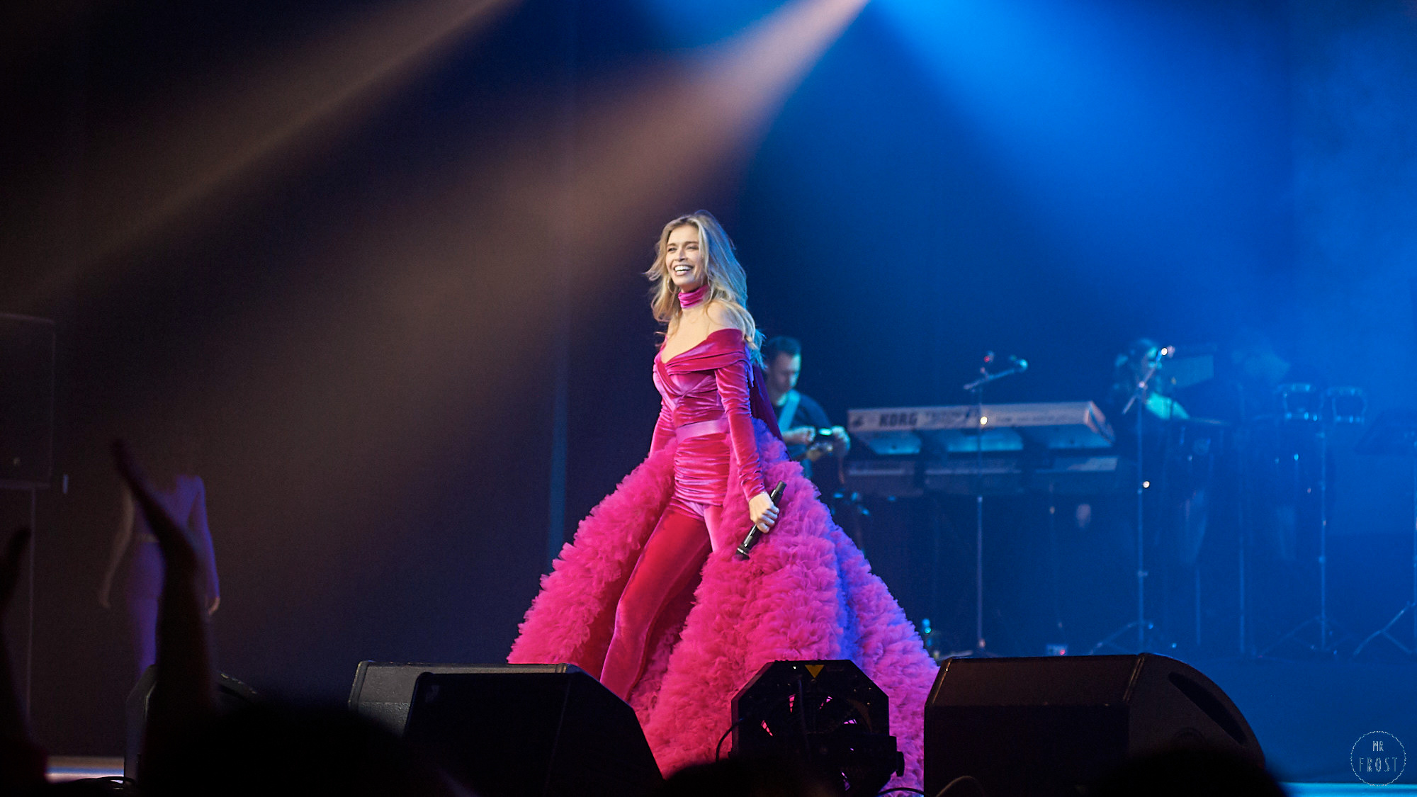 Вера Брежнева. Фотографии отовсюду и обо всем