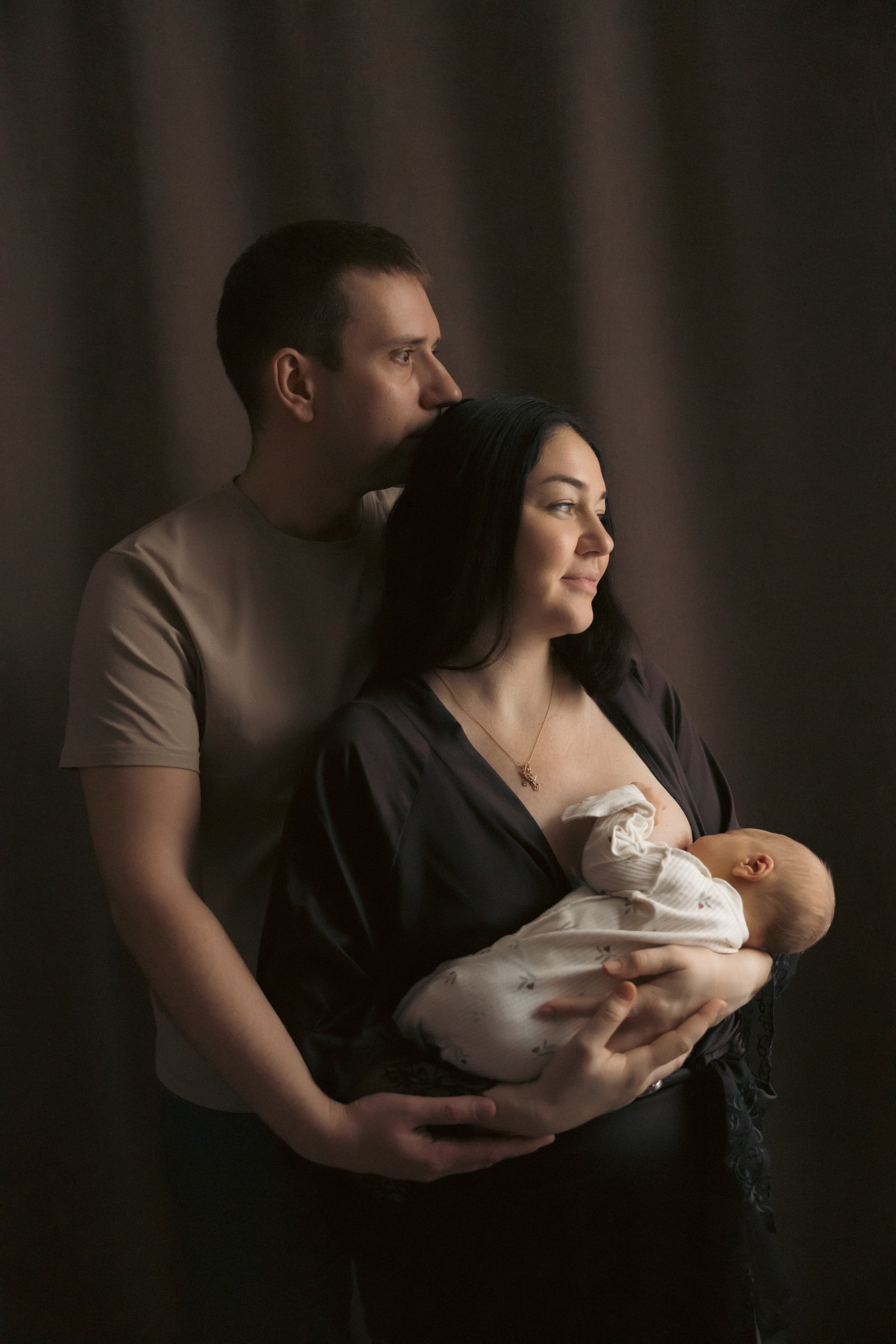 Фотосъемка Семейная история — заказать комплекс 3-х услуг фото и видео. Фотографы на роды в Москве. Фото и видео родов. Фотопроект «Продолжение рода»