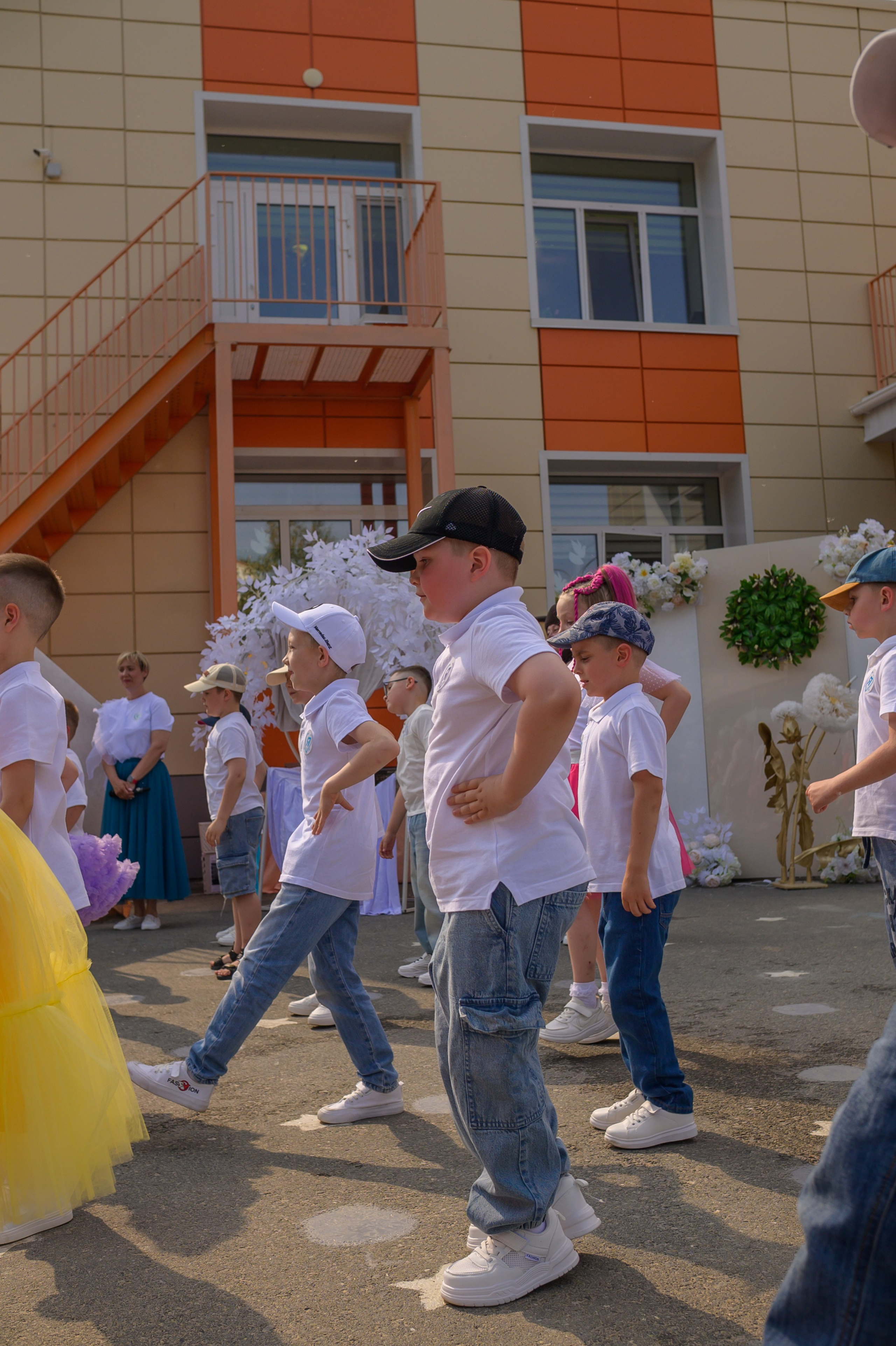 Репортаж выпускного группа «Фантазёры» 3 садик. Фотограф новорожденных, семейный детский в Тюмени Татьяна Морозова