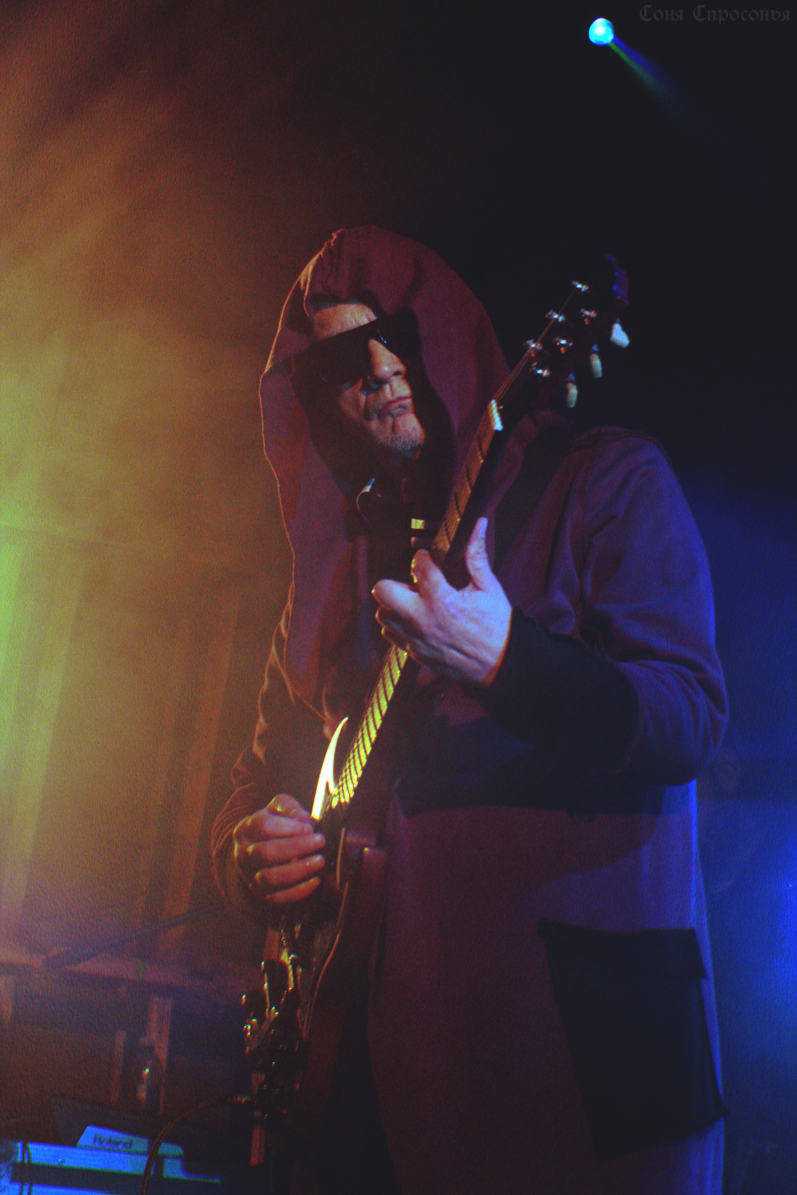 Синестетик 26.08.23. Концертный и портретный фотограф в Москве Соня Спросонья