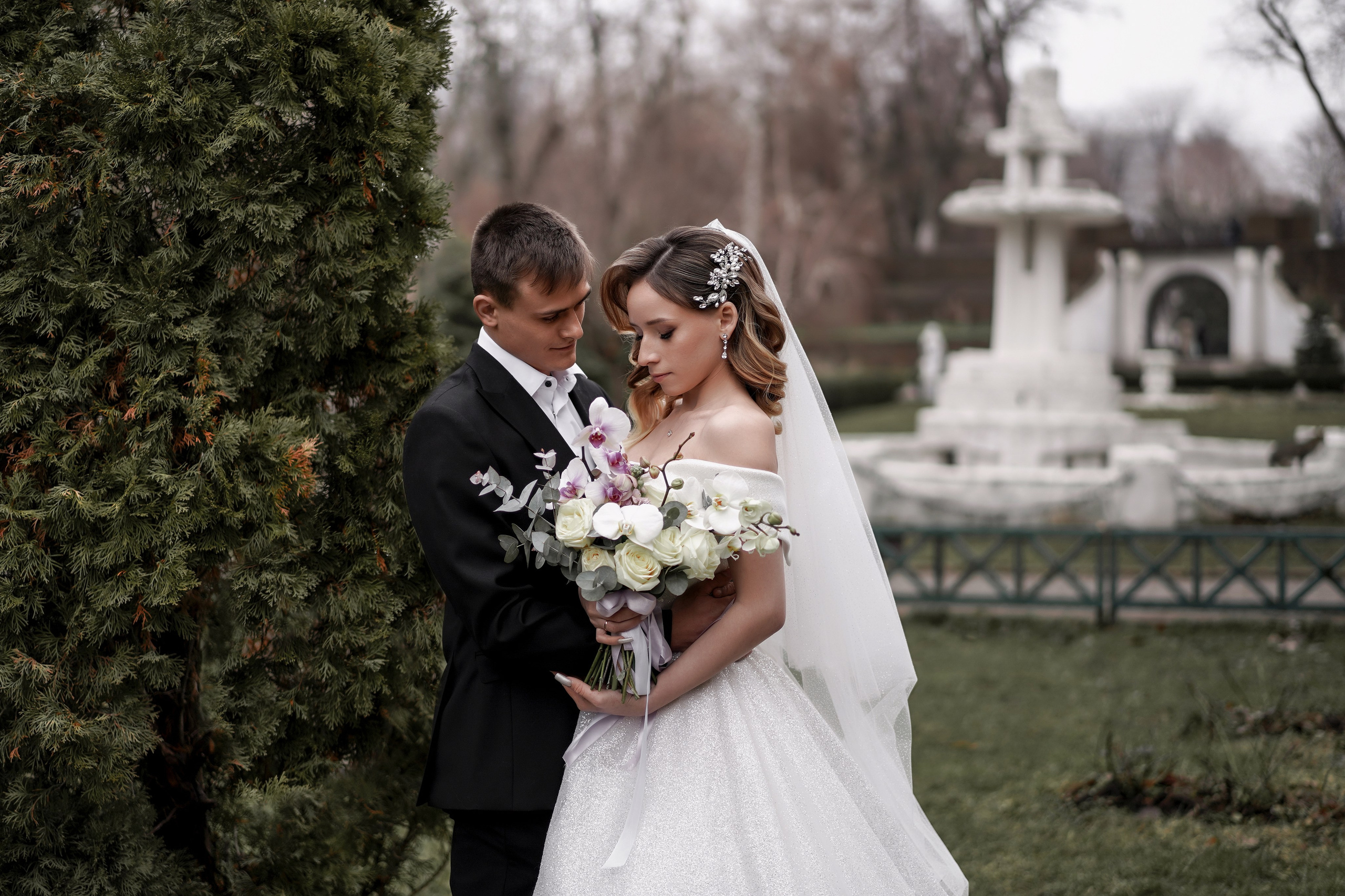 Свадебный фотограф Ростов-на-Дону, Батайск, Новочеркасск, Аксай. Сергей и Кристина в парке Максима Горького. Свадебный фотограф в Ростове-на-Дону. Таинство Крещения и Венчания, семейные фотосессии. Алёна Чёботова