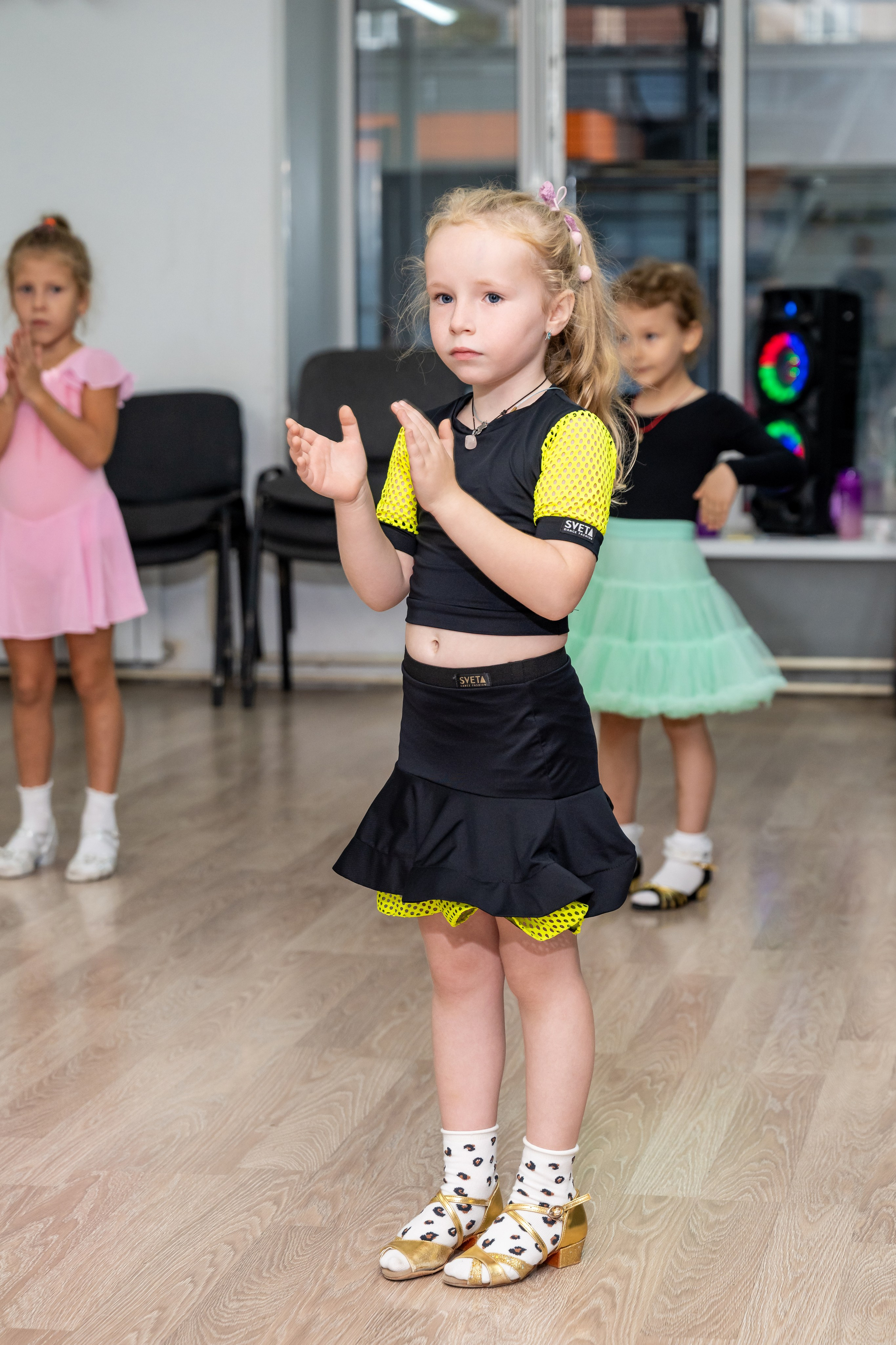 Группа 3-6 лет первый и второй год обучения. КонТакт — спортивные бальные танцы в Москве