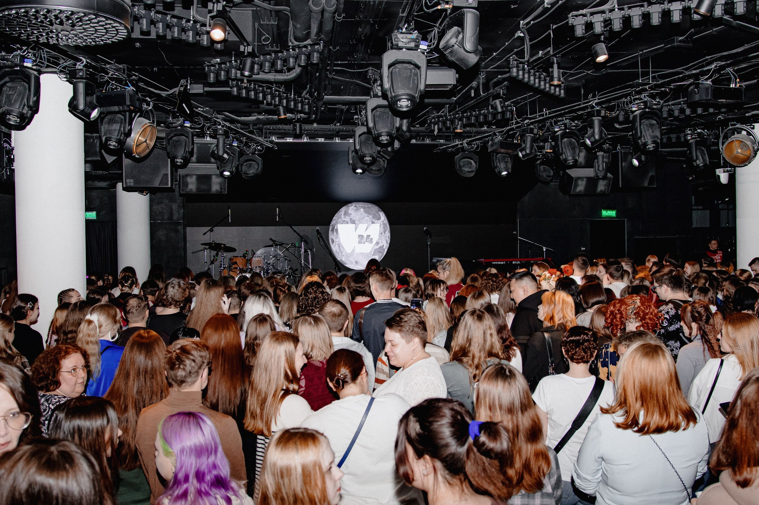 K-pop W24 Teleclub Centr club 04 / 2025. ФОТОГРАФ ЕКАТЕРИНБУРГ