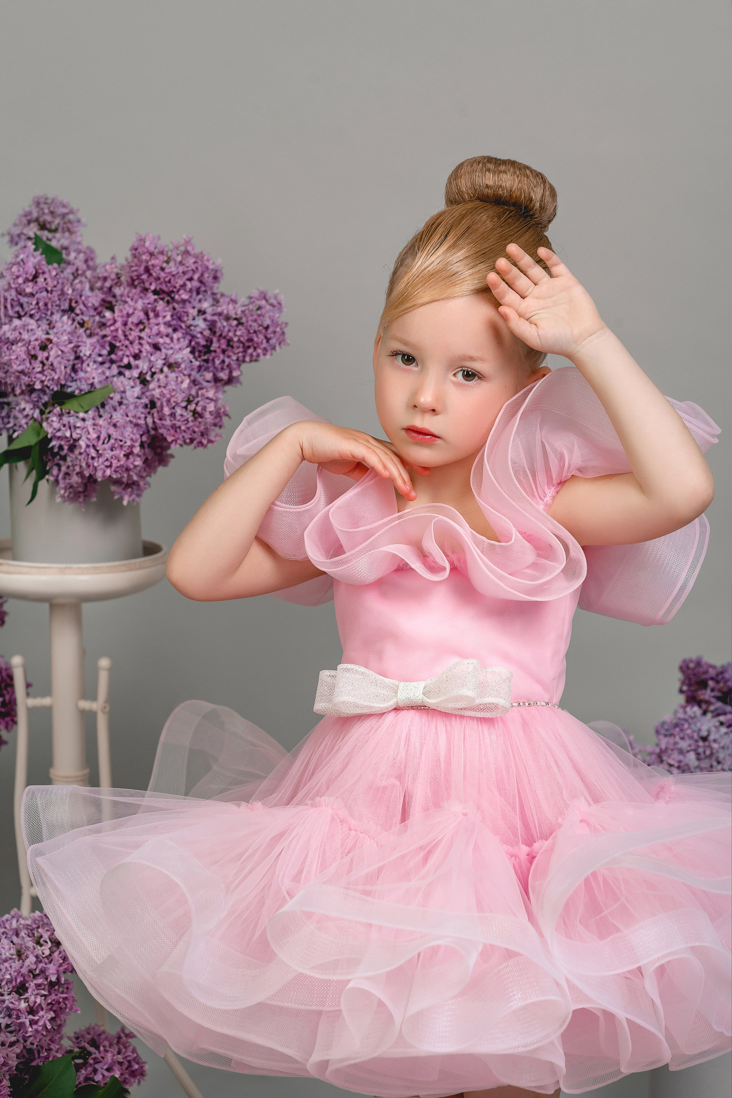 Полина в сирени и магнолии 2024. Семейный и детский фотограф Наталья Горда