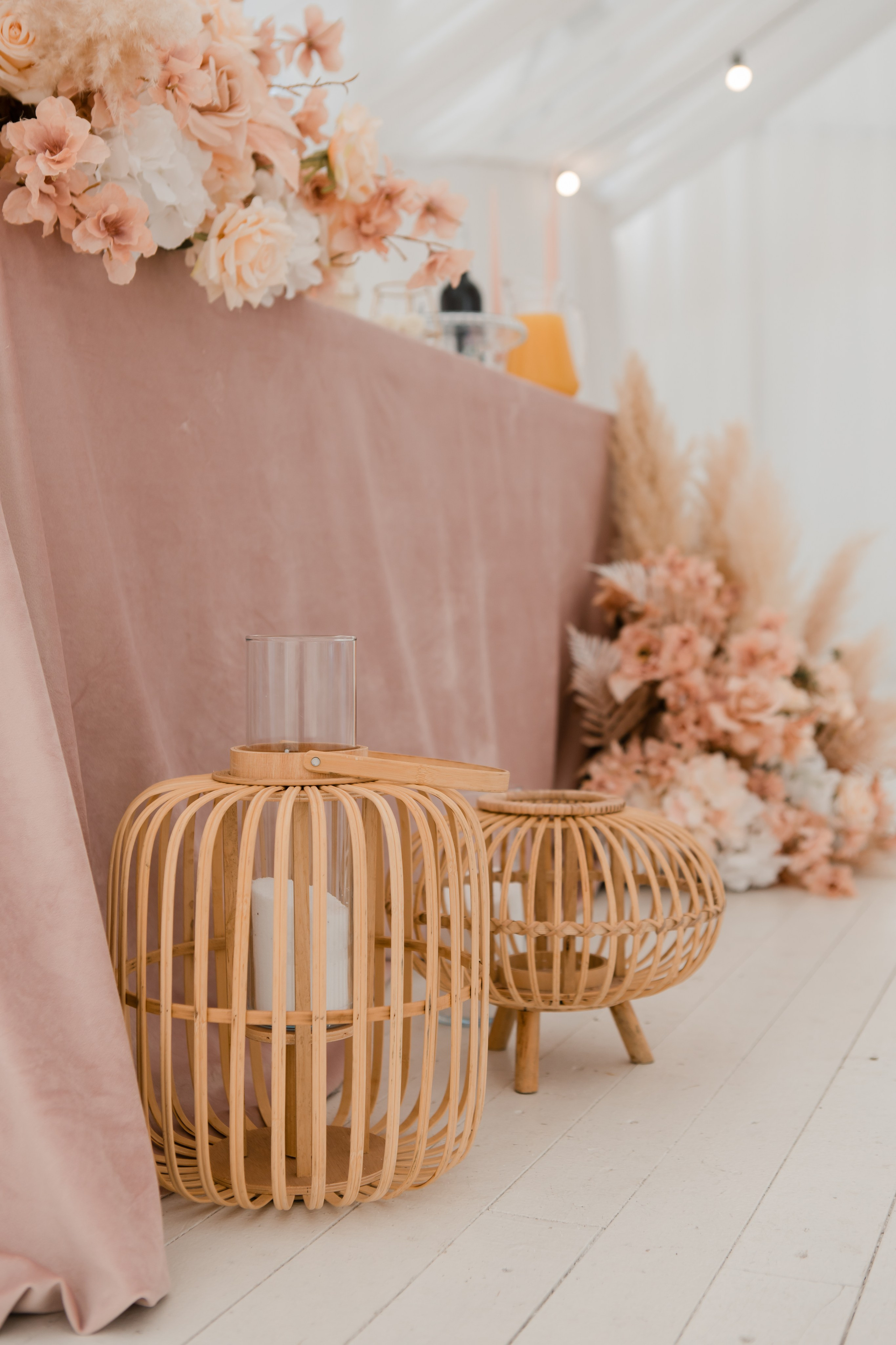 Павел и Ангелина. Видеосъемка и фотосъемка свадеб. Фотограф и оператор на свадьбу. Видеосъемка подкастов, собственная видео-фотостудии. Предметная фотосъемка