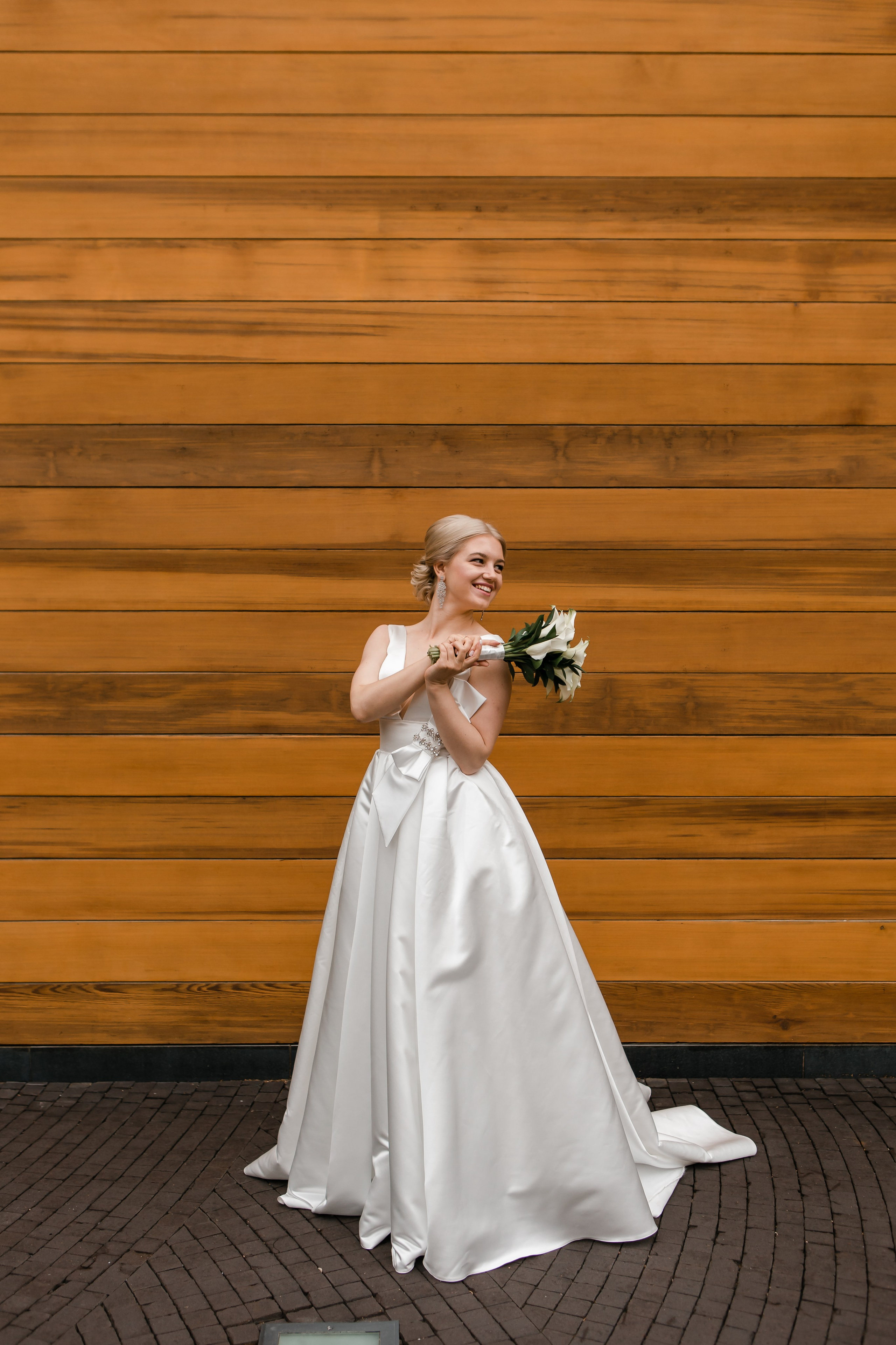 Дмитрий и Виктория. Видеосъемка и фотосъемка свадеб. Фотограф и оператор на свадьбу. Видеосъемка подкастов, собственная видео-фотостудии. Предметная фотосъемка