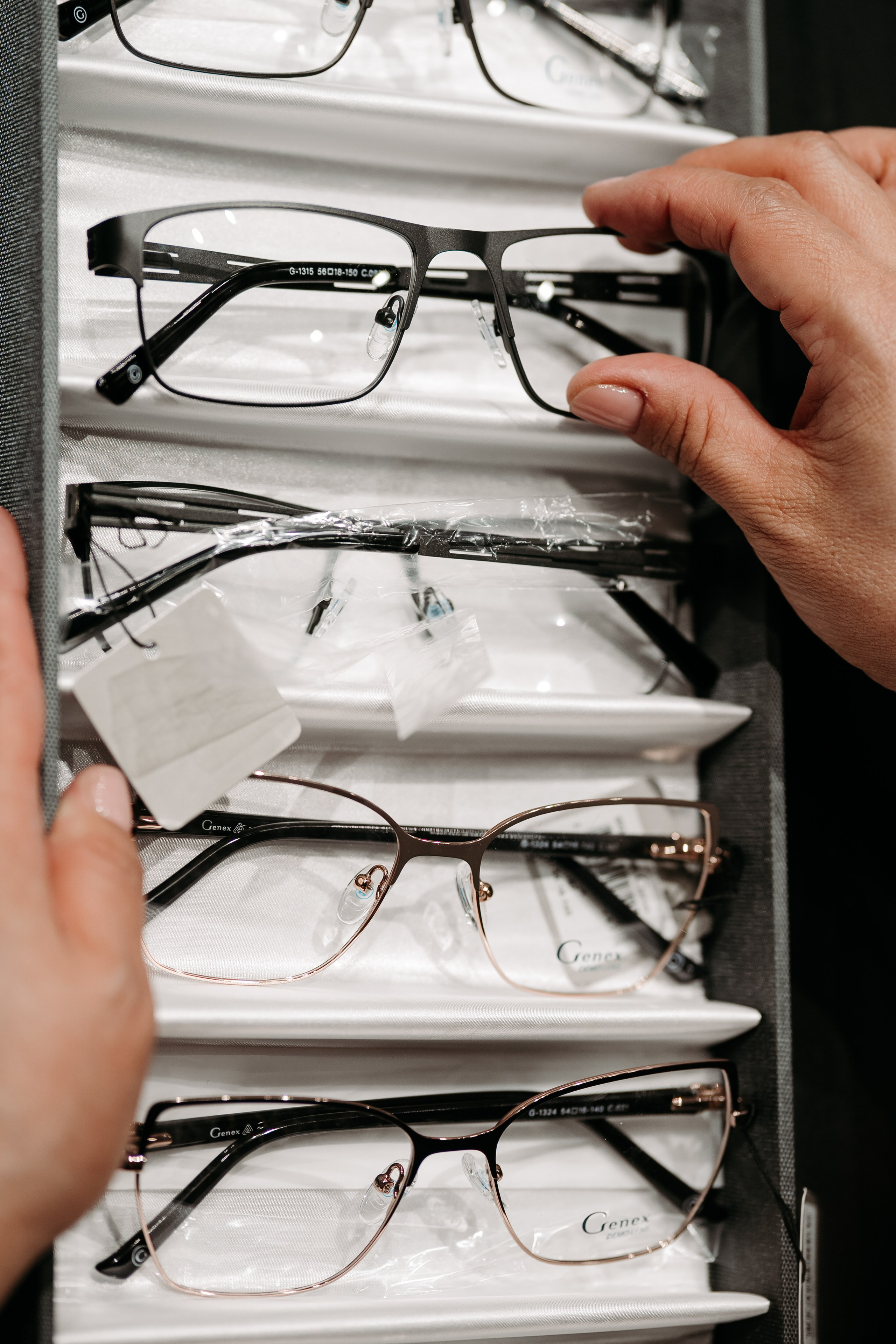 Оптическая_выставка. Репортажный и свадебный фотограф в Москве Рая Небогатова