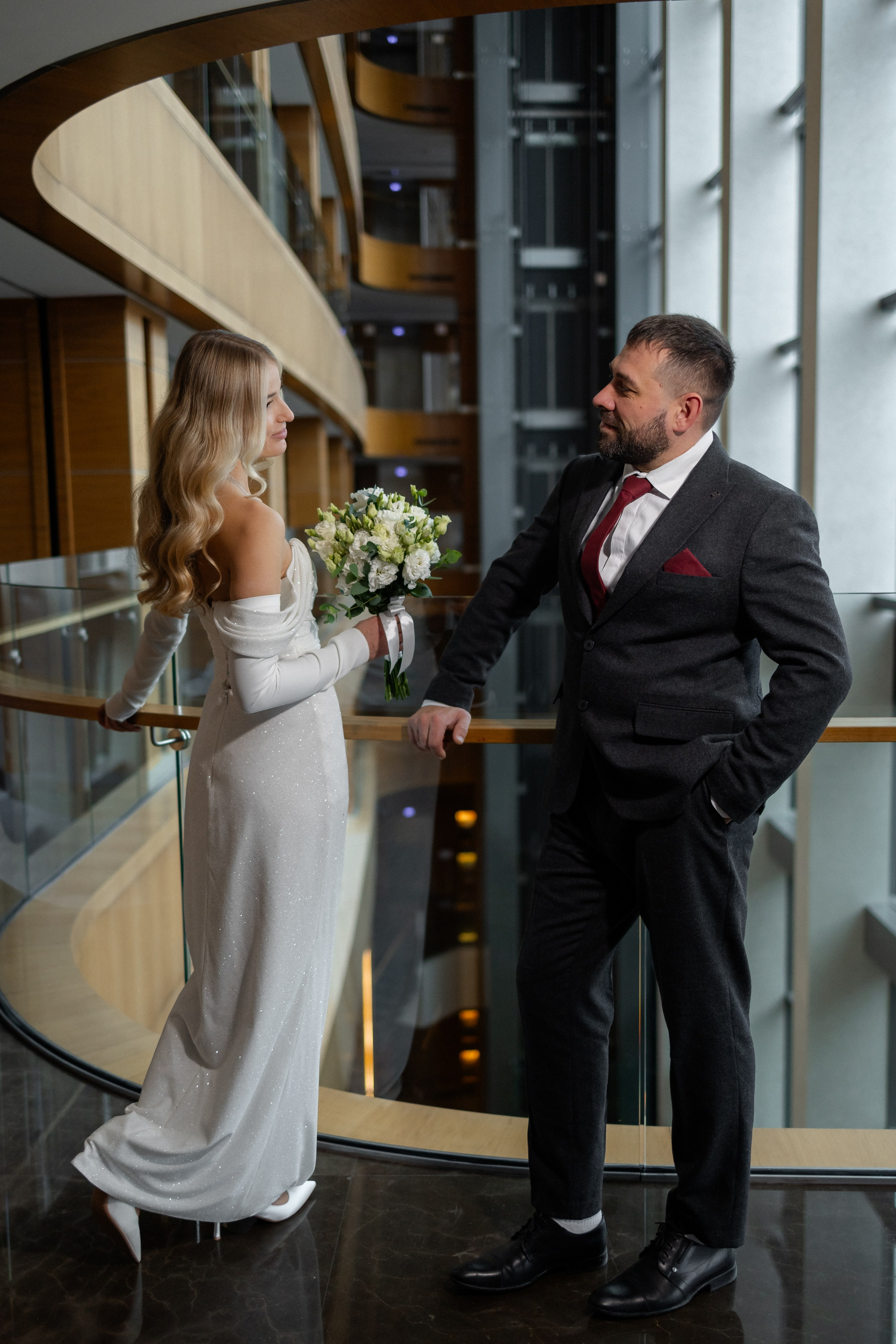 Свадебная фотосессия в отеле Марриот в Минске (Minsk Marriott Hotel). Свадебный фотограф в Минске/Беларуси Сергей Спиридонов