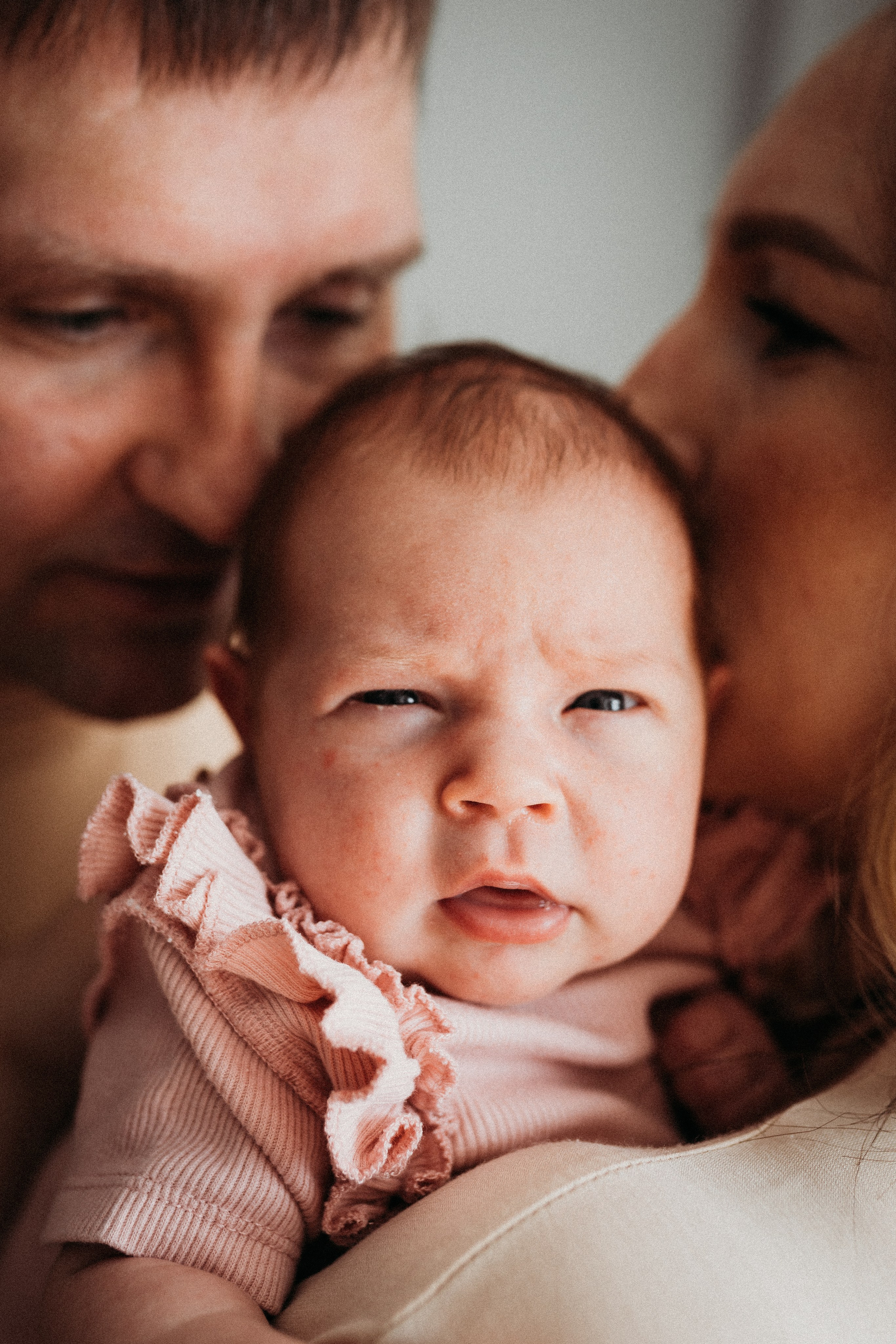 Домашняя лайфстайл фотосессия для малышки Валерии. Фотограф новорожденных в г. Барнаул Ренпенинг Катерина