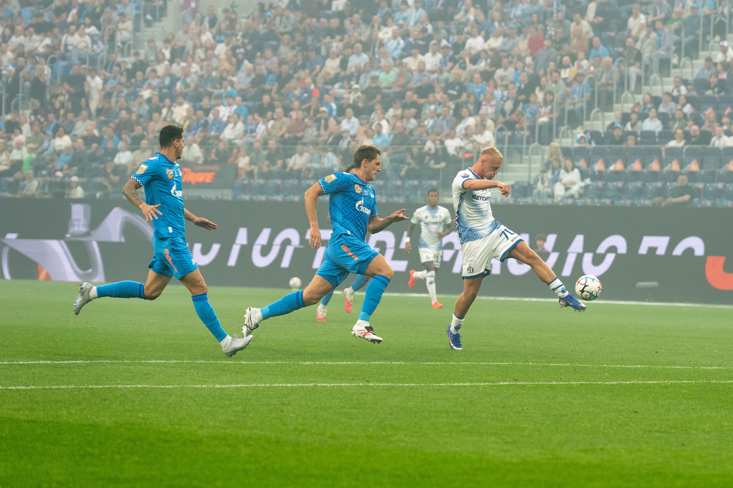 Zenit vs Dynamo Moscow 3–0 — RPL matchday 4 photo gallery, Gazprom Arena | Anton Gauf