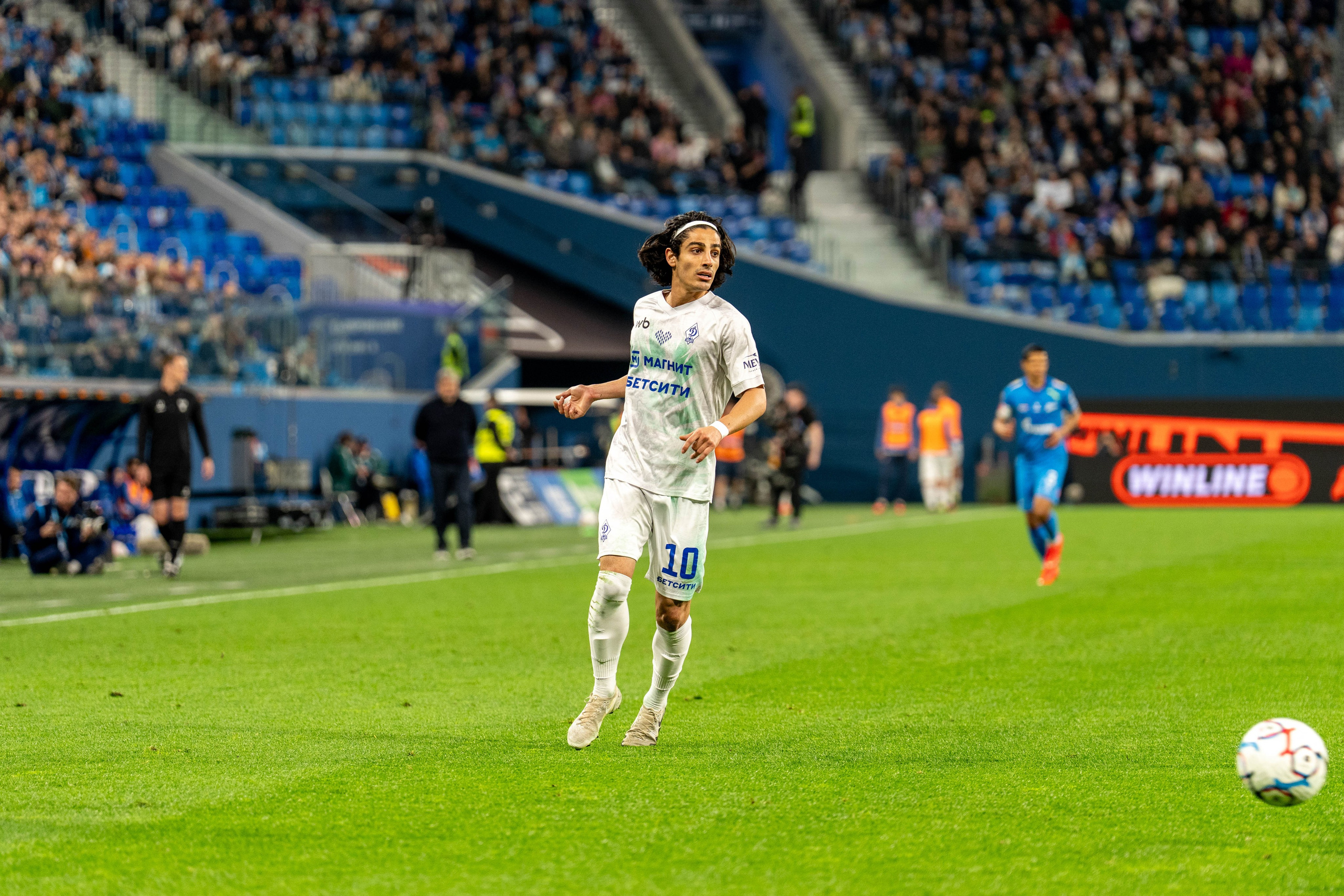 Zenit vs Dynamo Makhachkala 2:0 — RPL round 12 photo gallery at Gazprom Arena | Anton Gauf, sports photographer