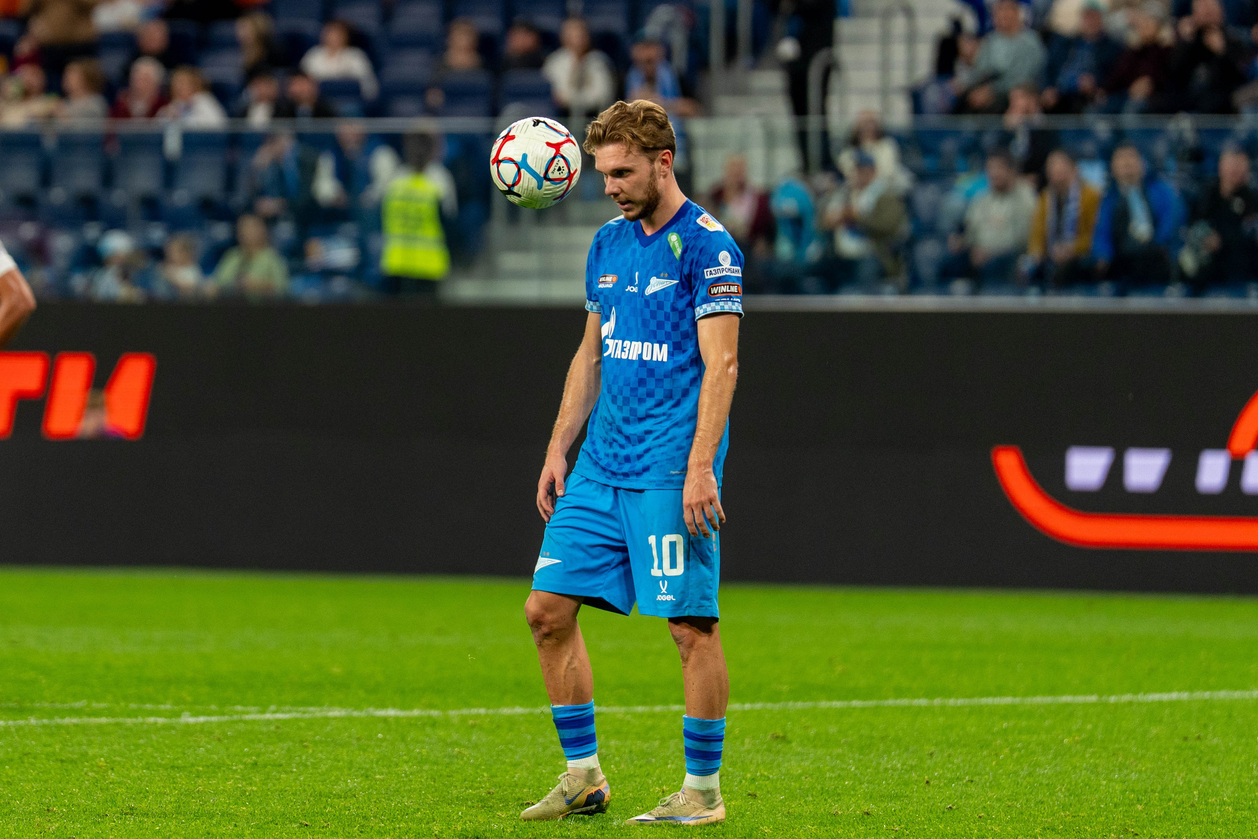 Zenit vs Dynamo Makhachkala 2:0 — RPL round 12 photo gallery at Gazprom Arena | Anton Gauf, sports photographer