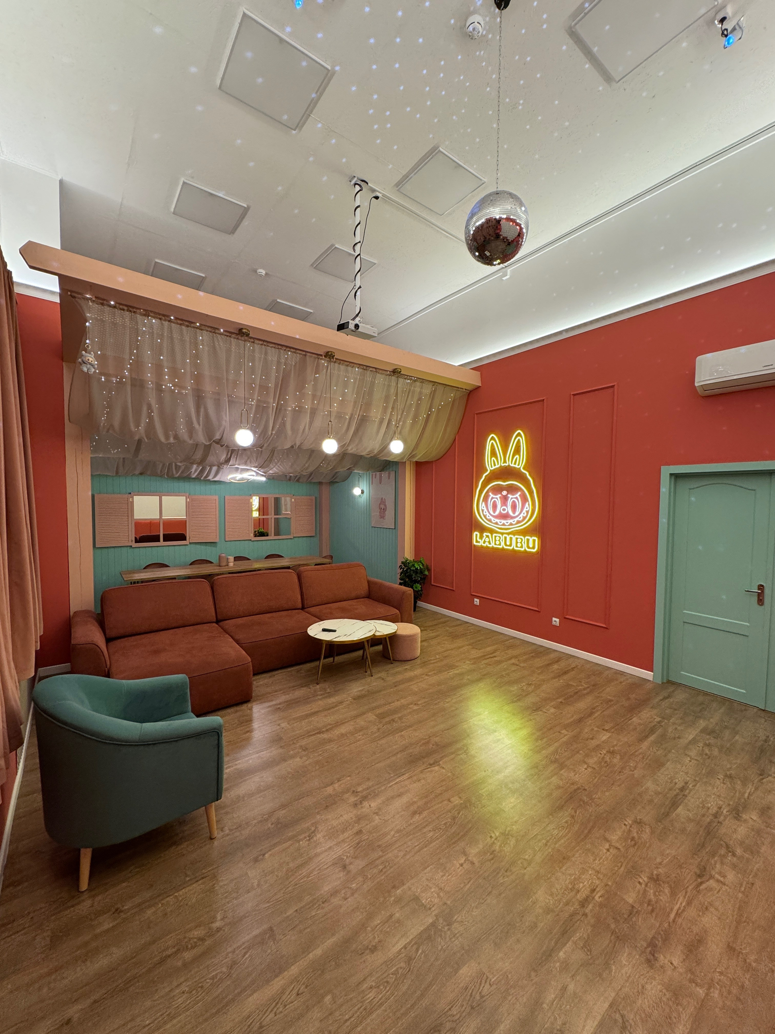 Лабубу. Аренда лофта в СПб для мероприятий