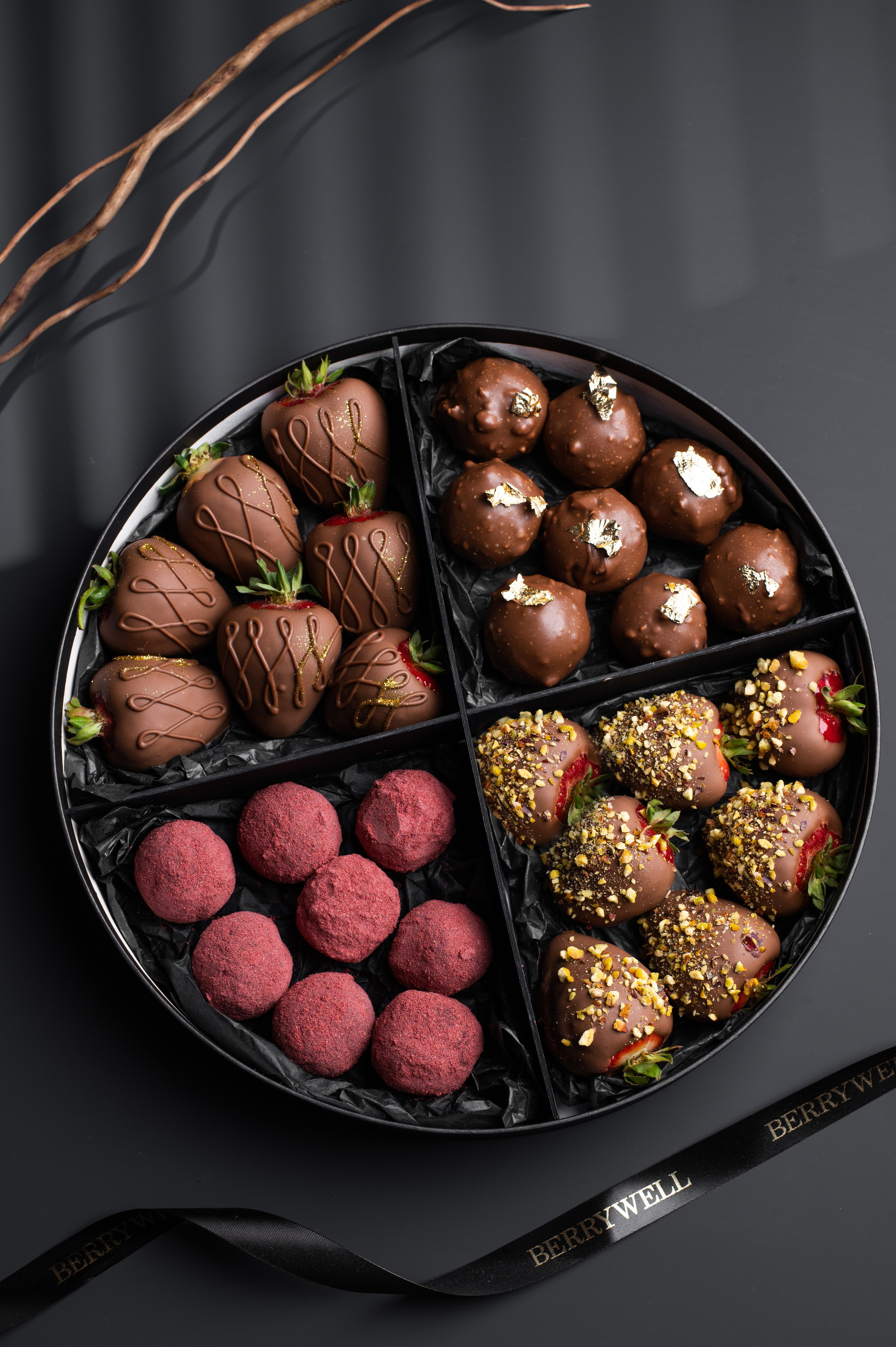 Фотографии клубники в шоколадке для социальных сетей. Предметный и фуд-фотограф в Москве Мария Гладких