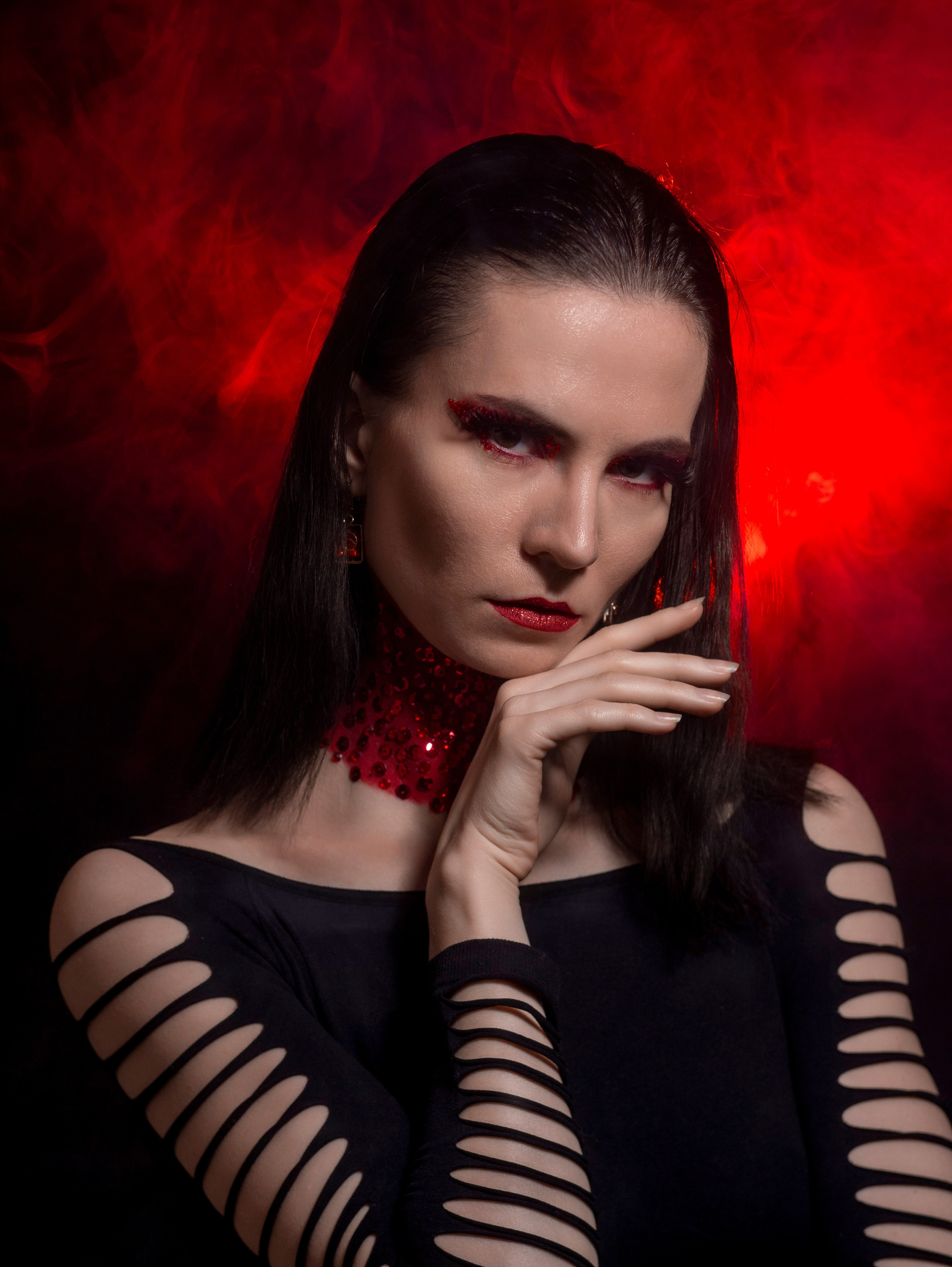 Красный грим. Арт фотограф, женский фотограф Москва