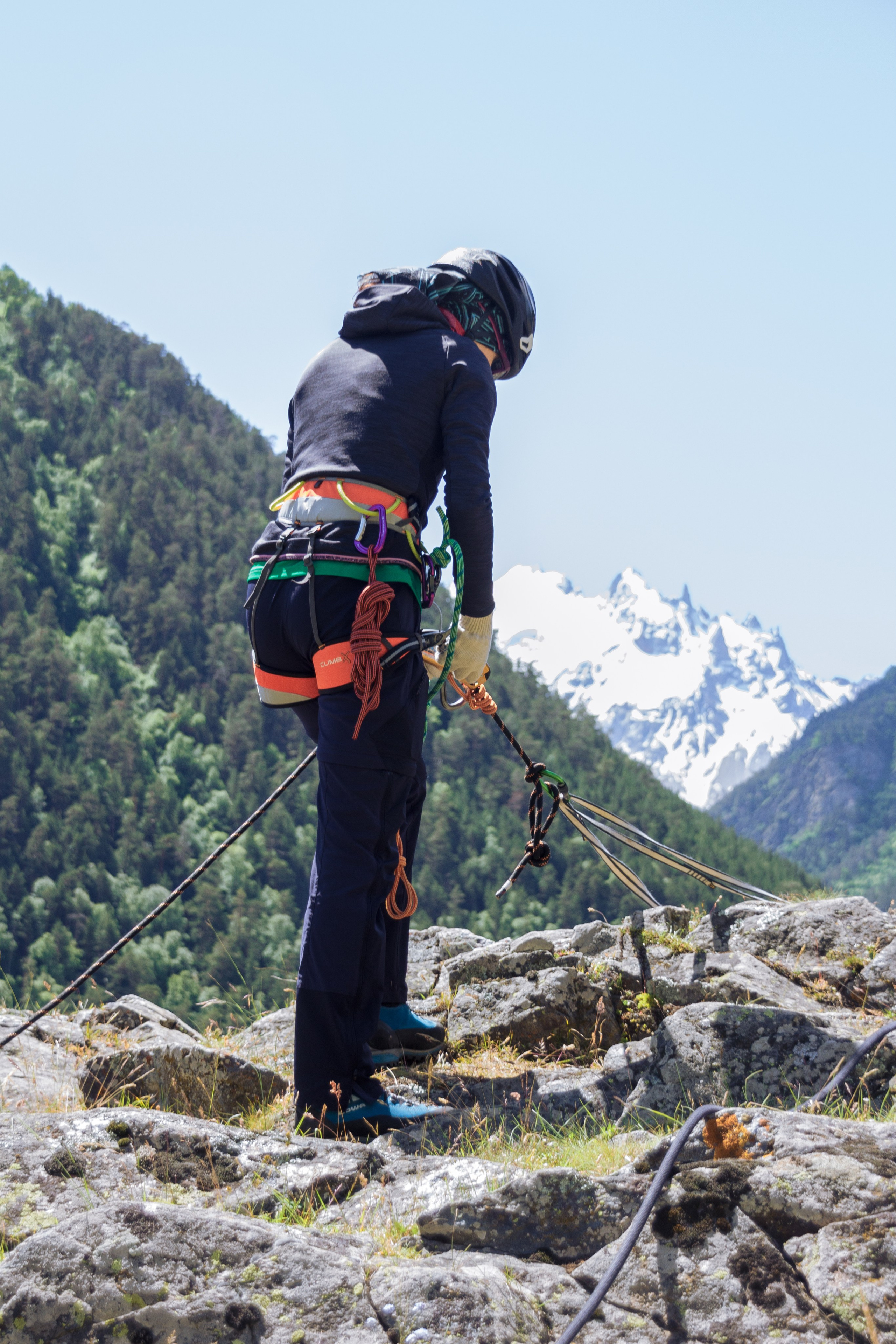 Тренировка на скалах в альплагере (Пример съемки). Фотограф Котий Даниил