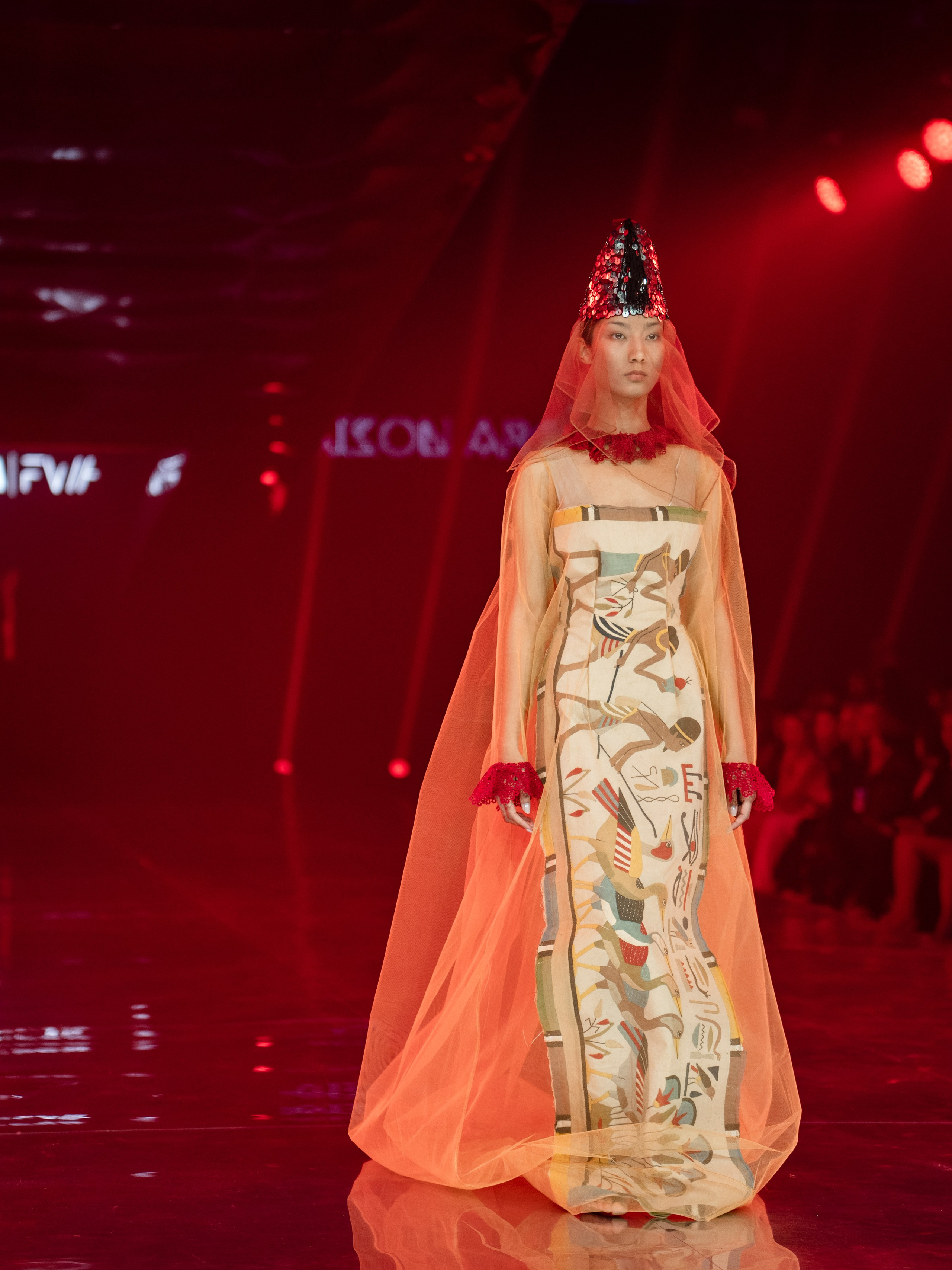 Visa Fashion week Maison Artc. Сайт Алматинского НЮ АРТ, будуар и фэшн фотографа Дениса Карпенко