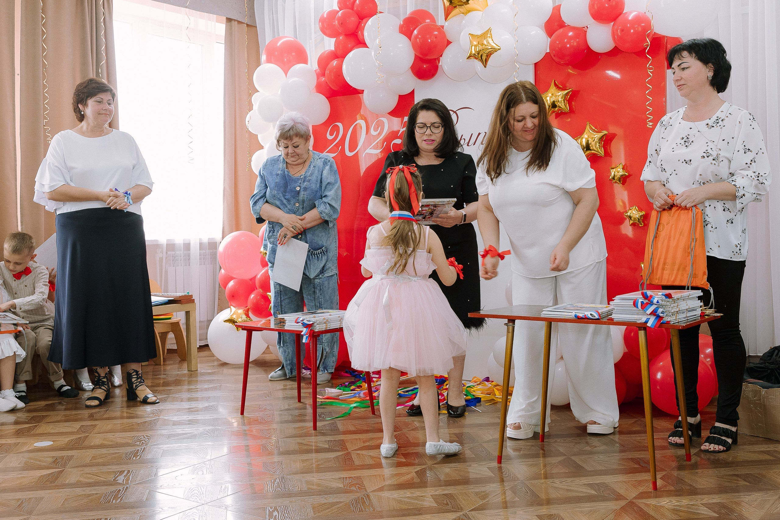 Выпускной в ДС 26. Выпускные альбомы Натальи Бутко: Новороссийск, Анапа, Геленджик