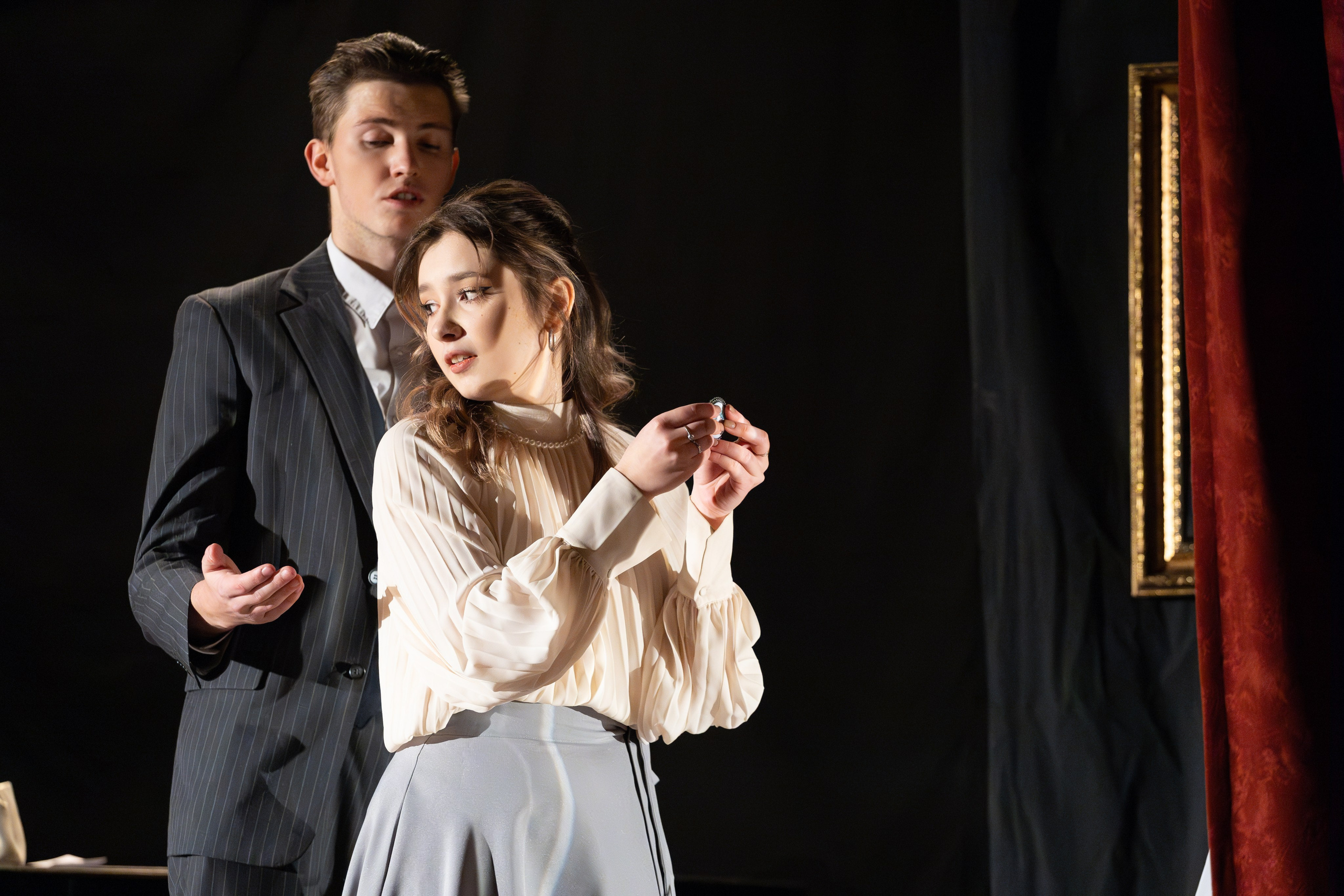 Спектакли. Photomantis