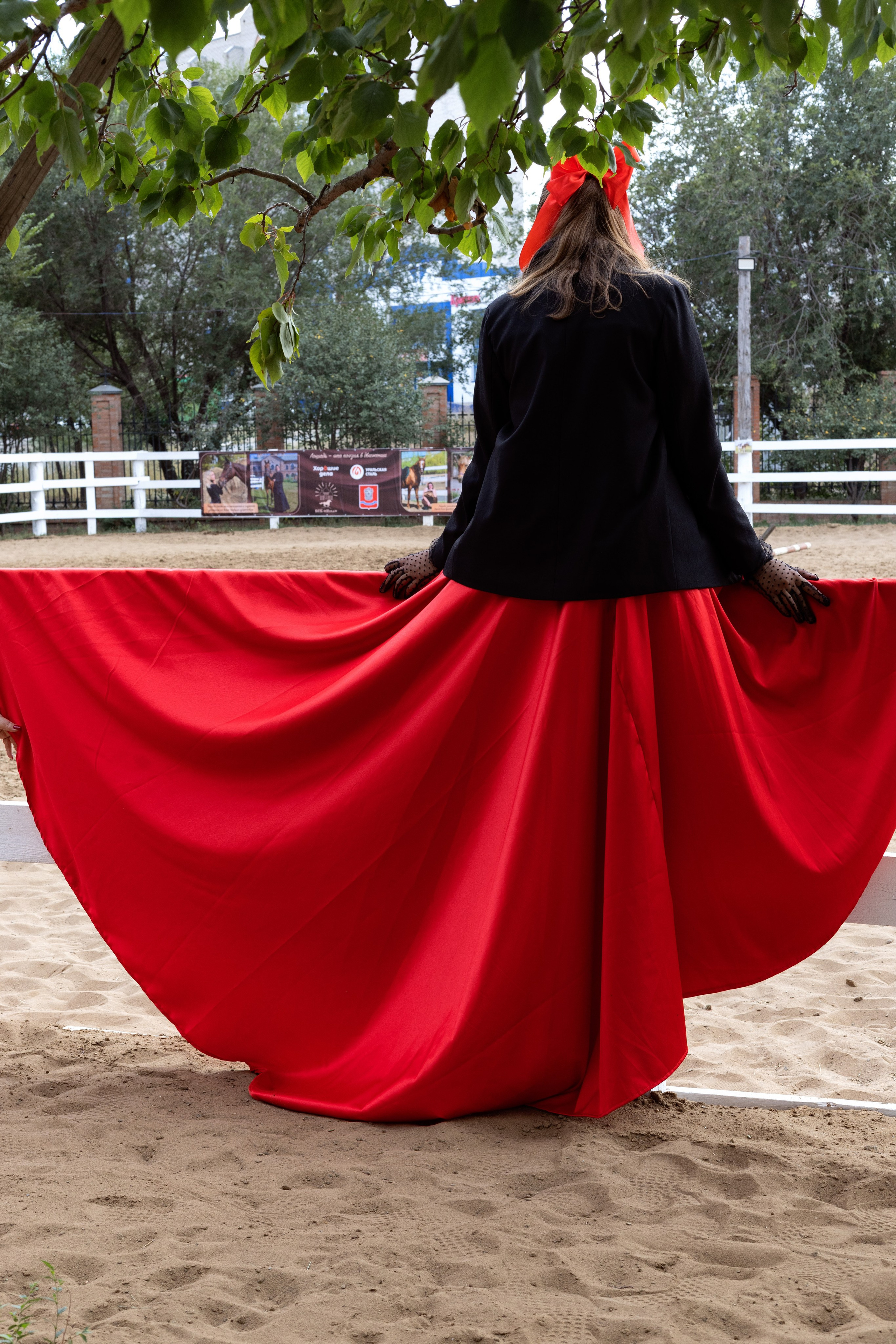 Лера в Конно-спортивном клубе. Женский фотограф в Орске Новотроицке Динара Долганова
