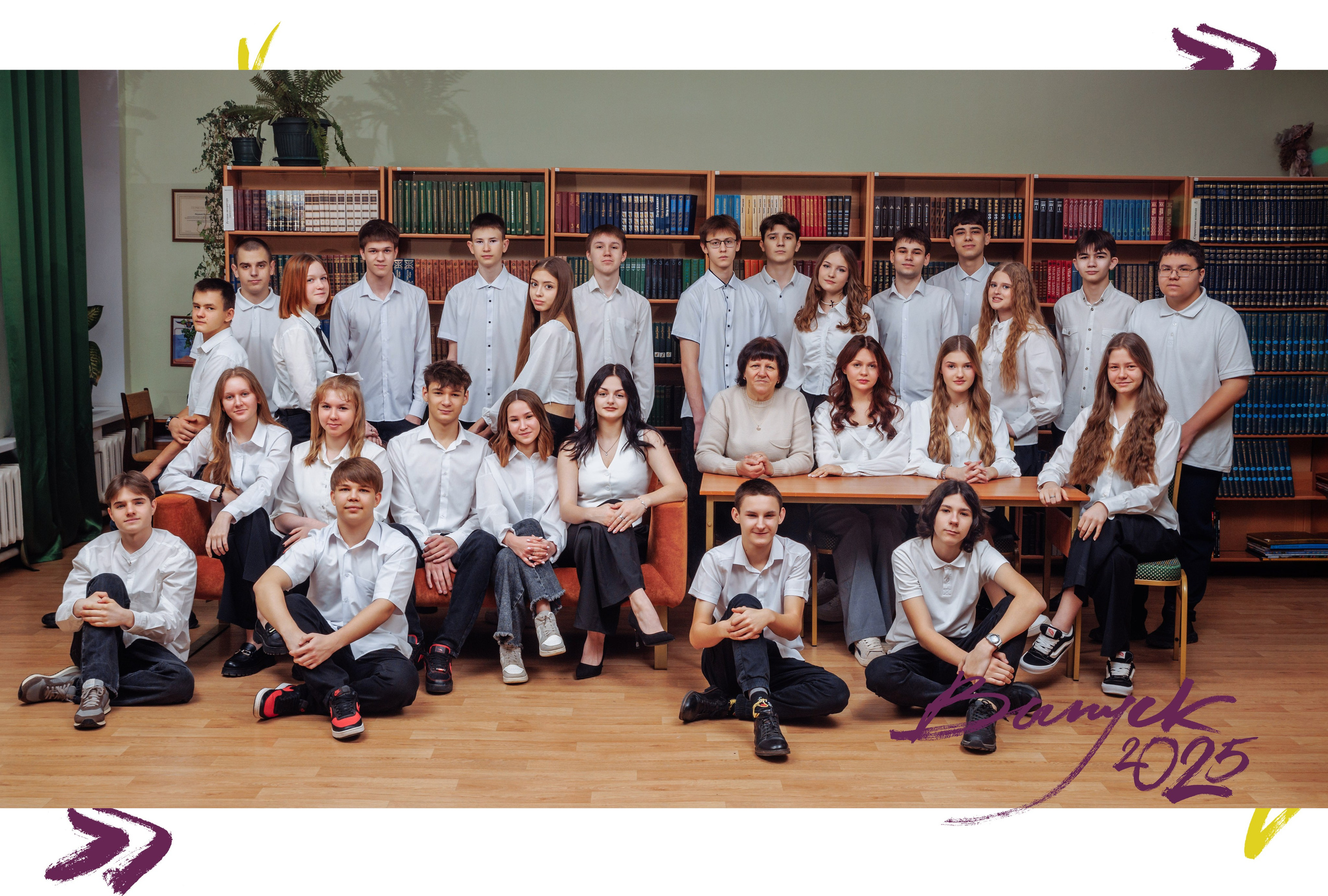 Выпускные альбомы для старших классов. Выпускные школьные фото­альбомы для школ и детских садов в Волгограде и Волжском