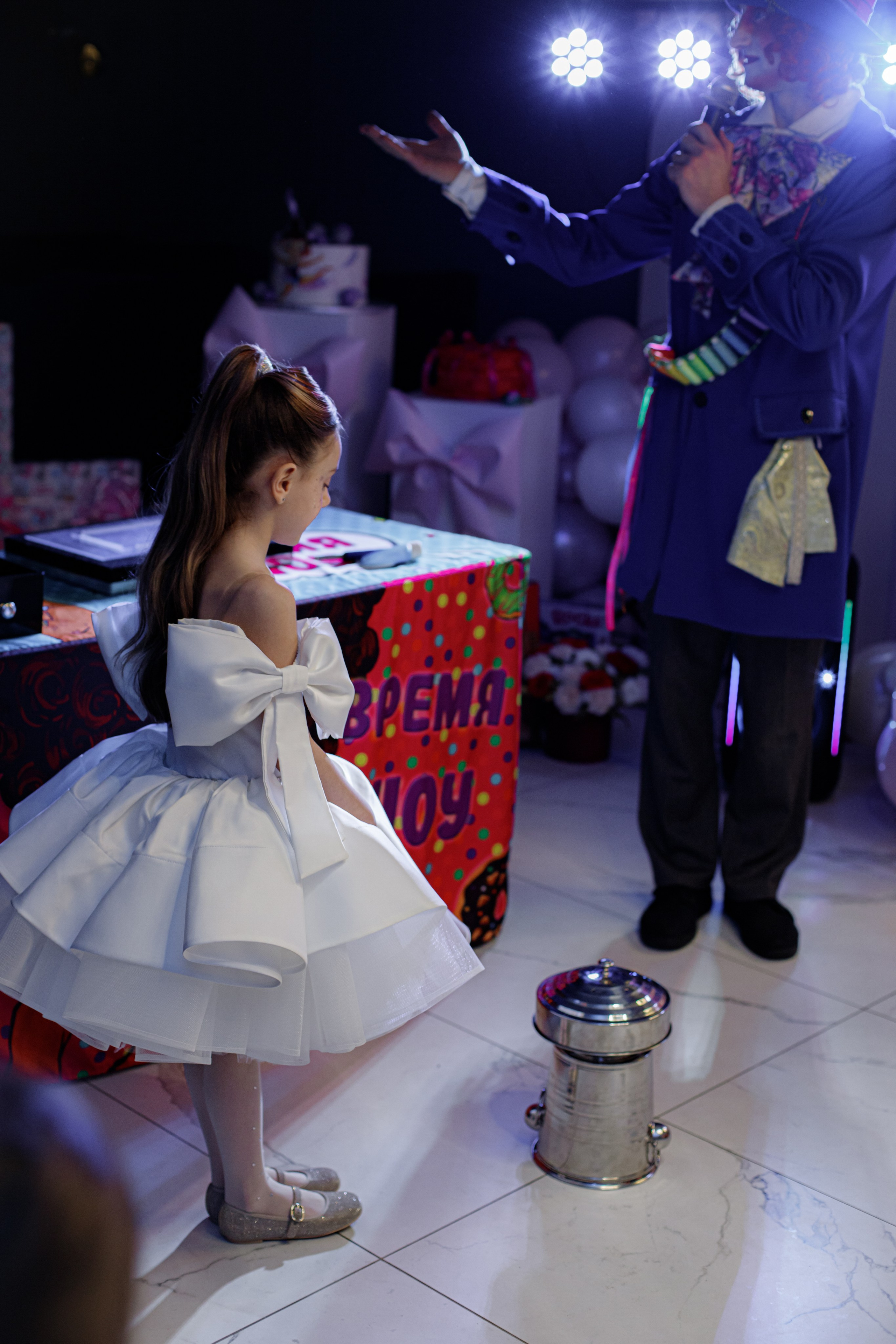 ASIA'S BIRTHDAY PARTY. Photokarish