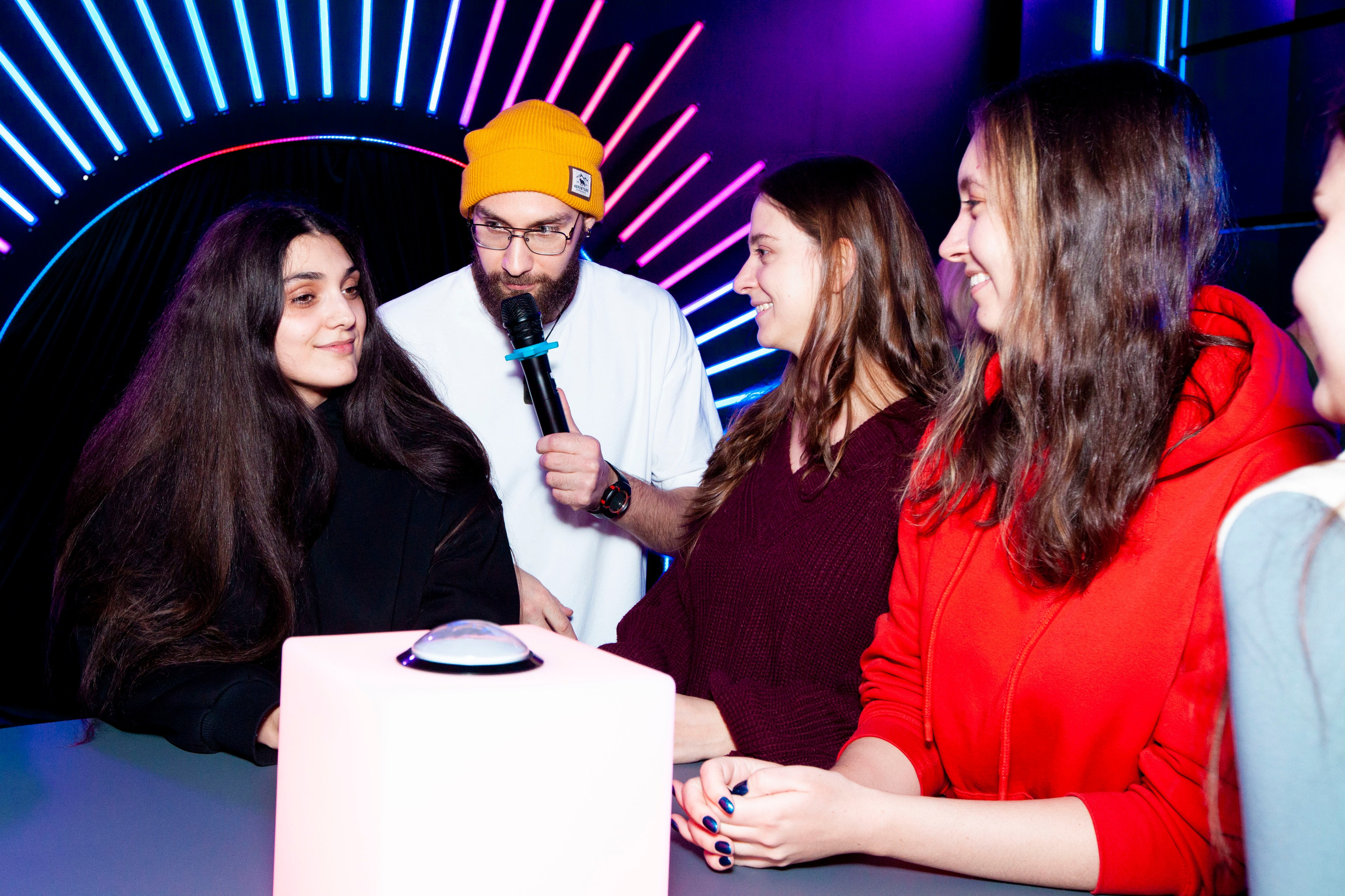 Хитомания. Stanislav Baryshev — People. Emotions. Atmosphere