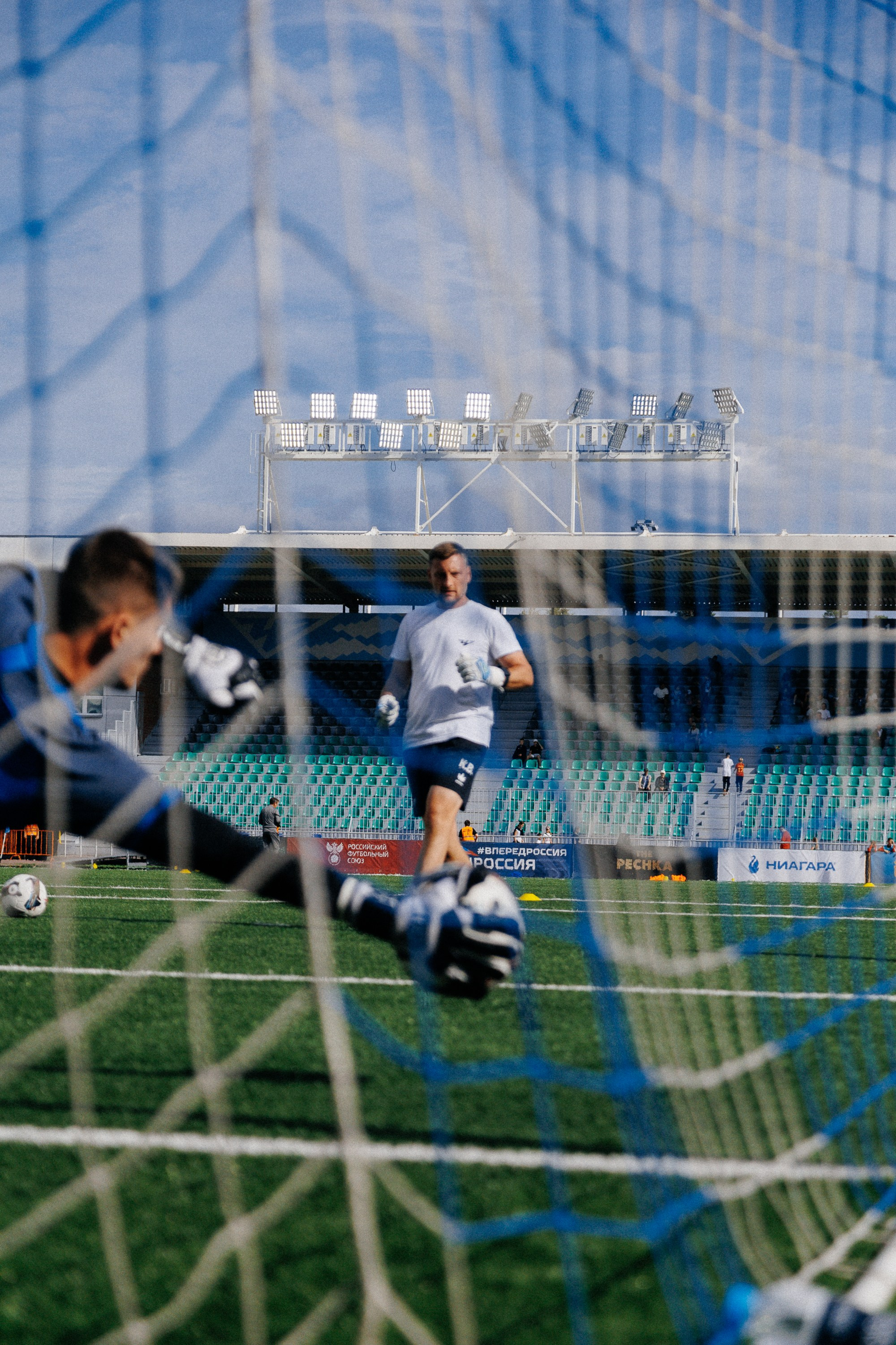 ФК ЧЕЛЯБИНСК Х ФК ВОЛГА. Репортажный фотограф Макс Брагин