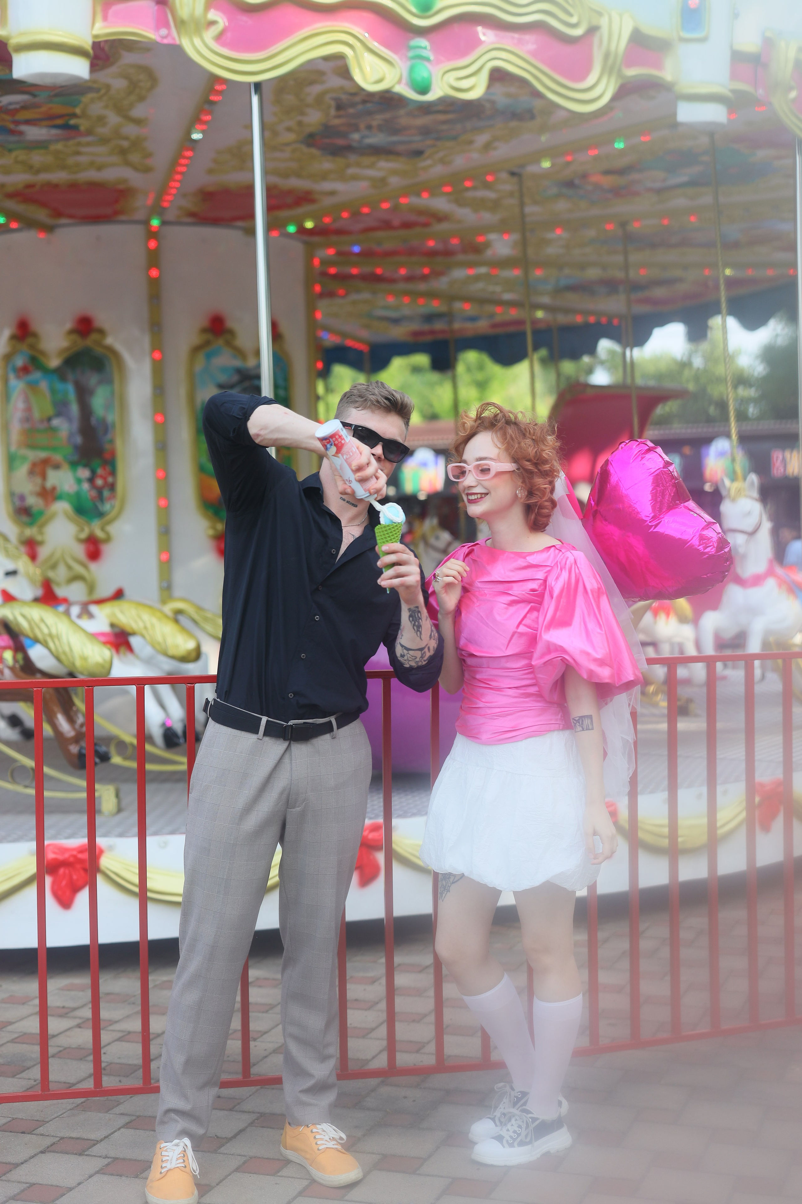 Свадебная фотосессия в парке аттракционов. Свадебный и семейный фотограф в Абхазии Жанна Соснина