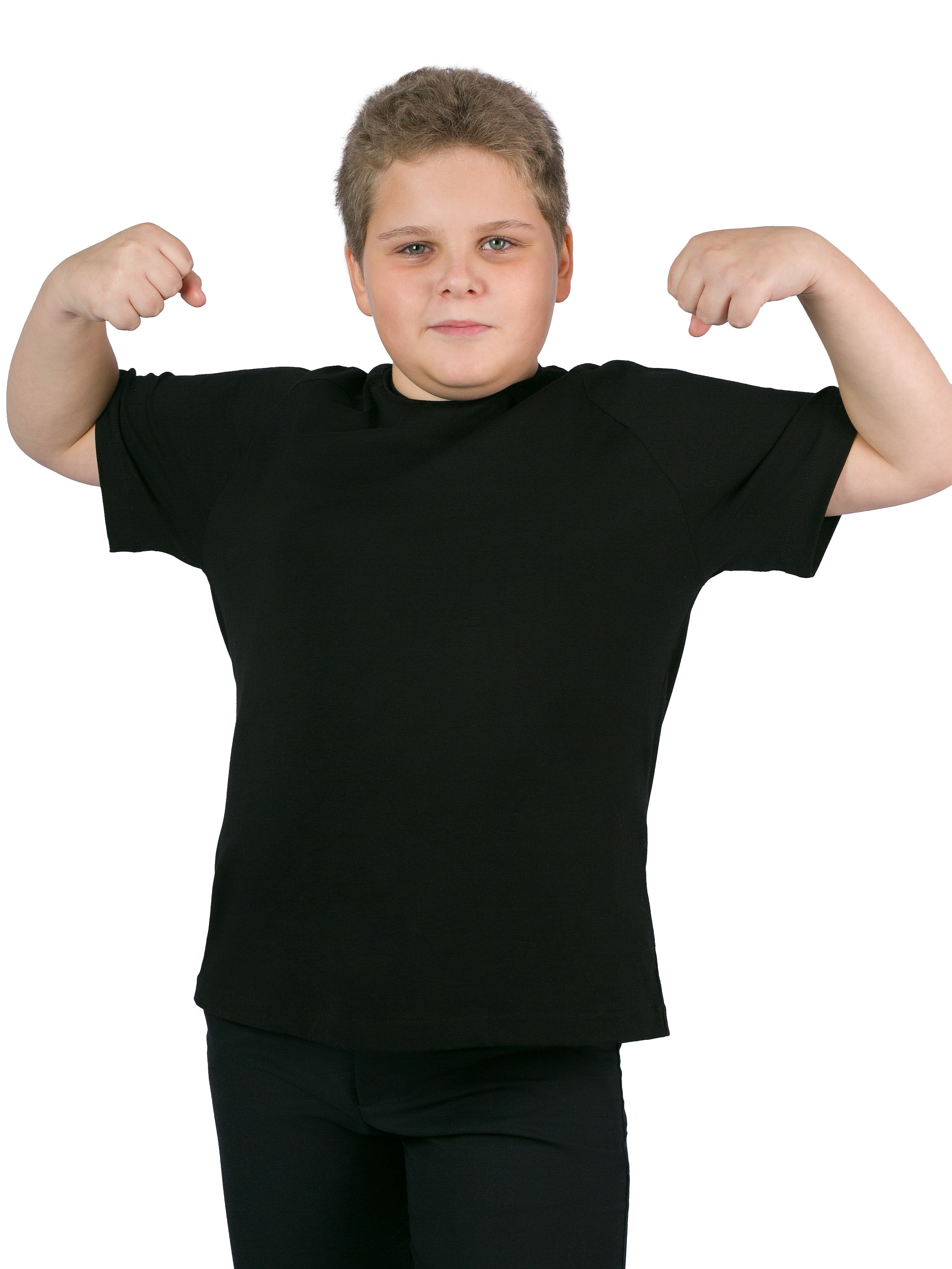 Детская одежда на белом фоне для wildberries, с моделью. Предметная, рекламная фотосъёмка в Орле. Предметный фотограф в Орле