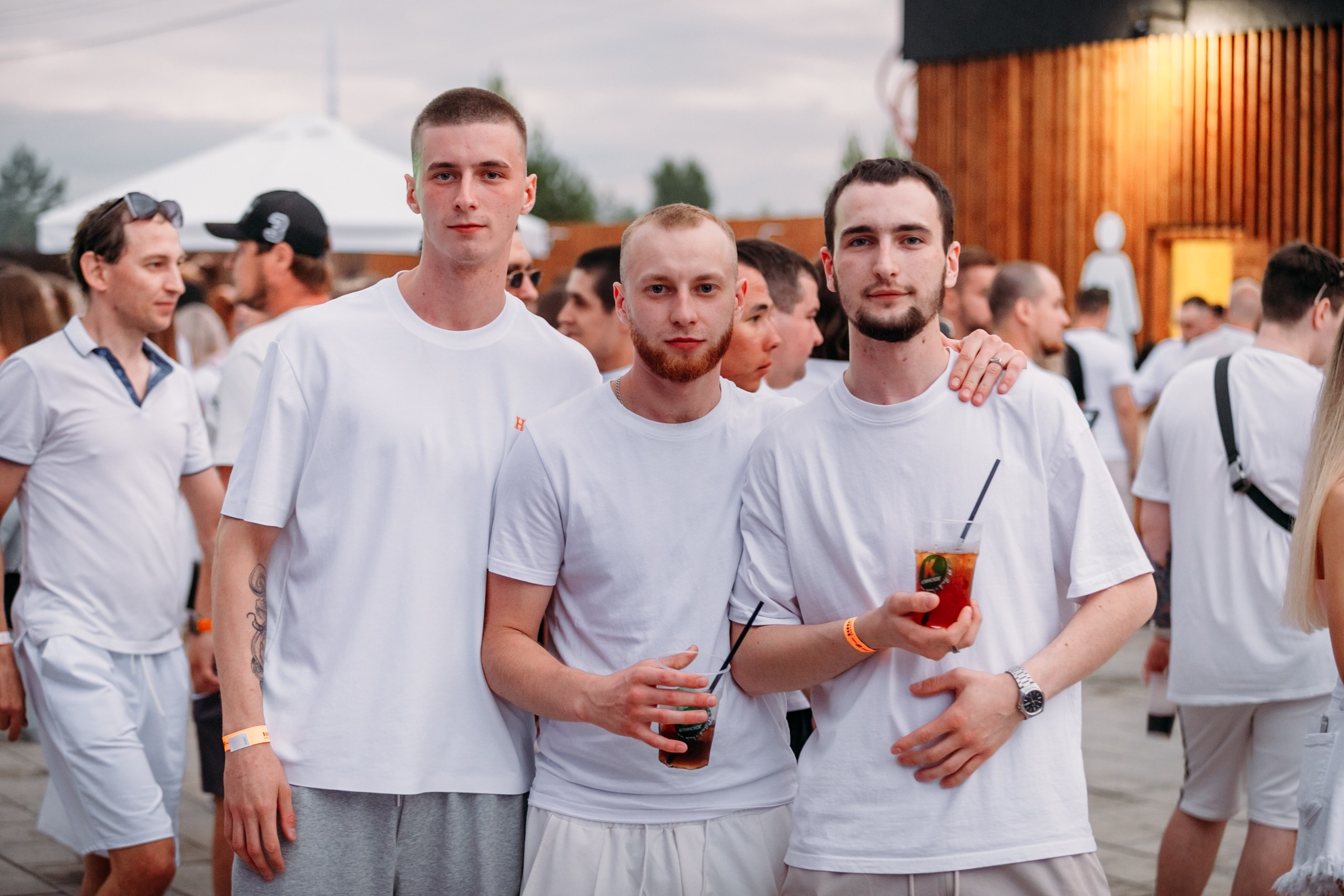 White Party @ Бархат парк. Репортажный фотограф Максим Полянский. Москва, Санкт-Петербург, Красноярск
