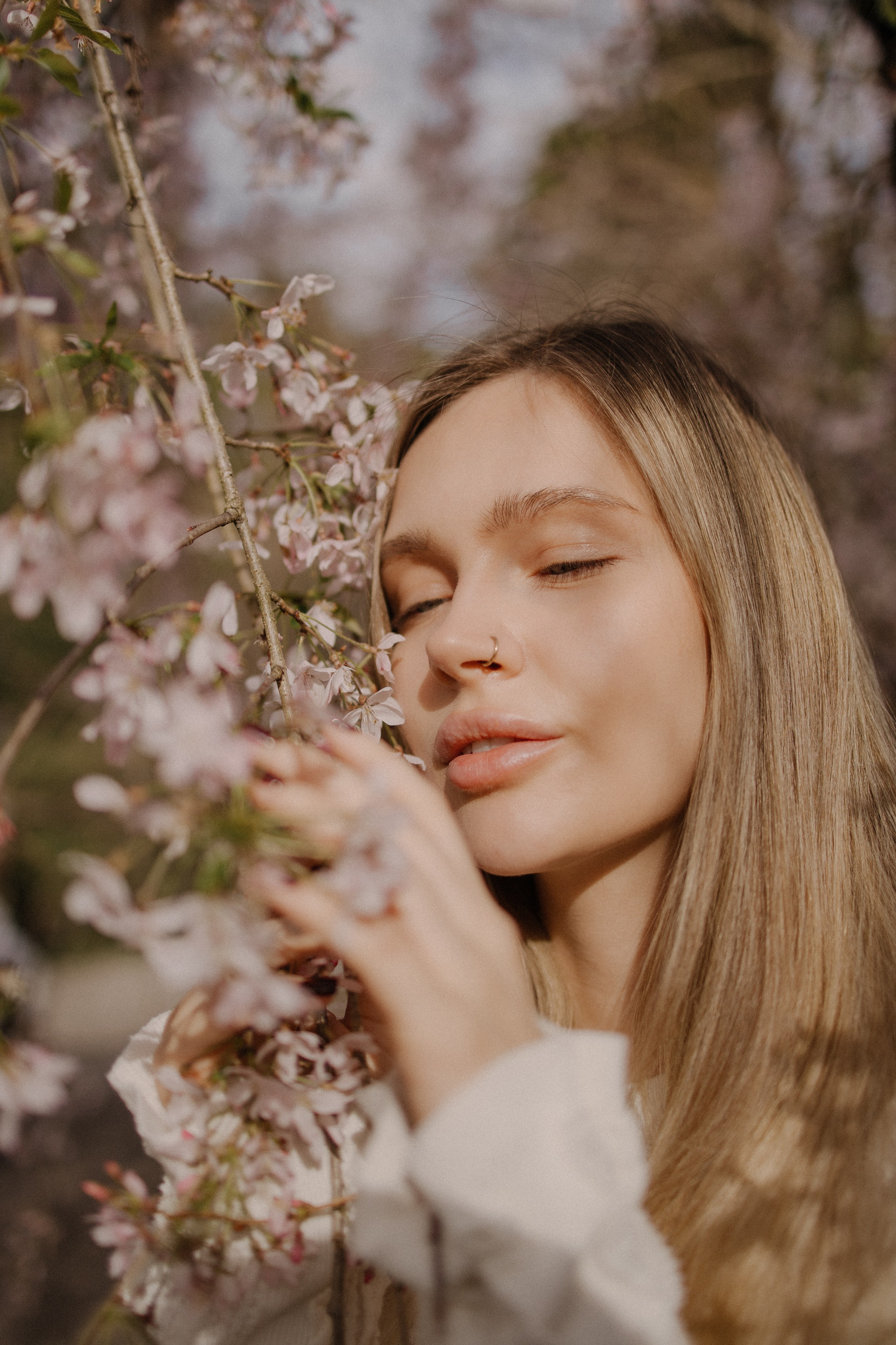 Света в сакуре. Фотограф Сочи Адлер Сириус Красная поляна Олеся Минив