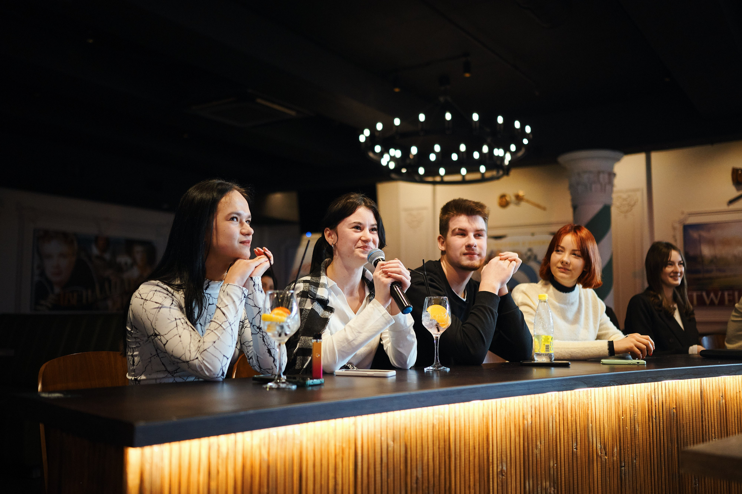 Импровизация с залом. Главная