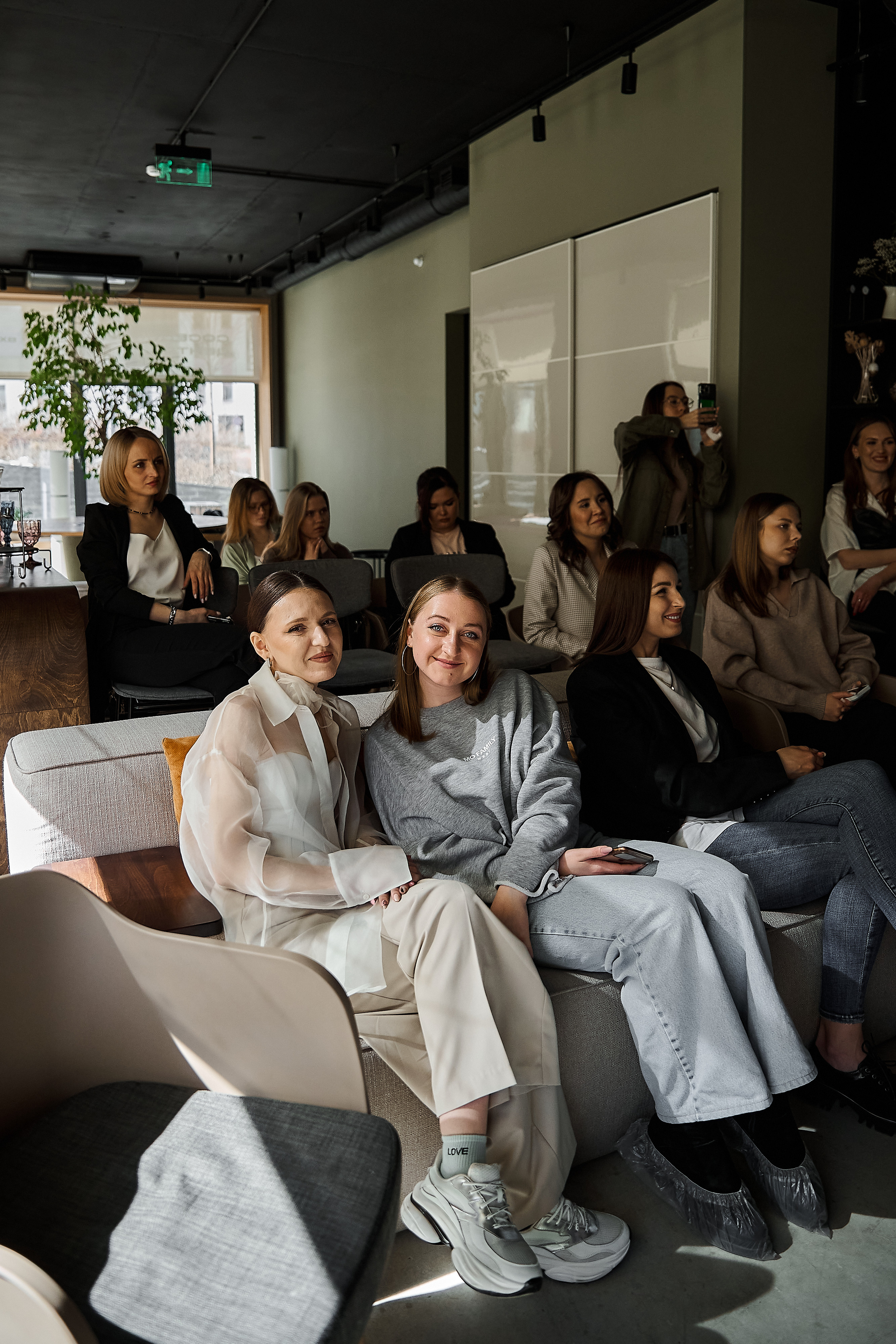 Закрытая конференция: бизнес по-женски. Свадебный и портретный фотограф в Тюмени Женя Черемнова