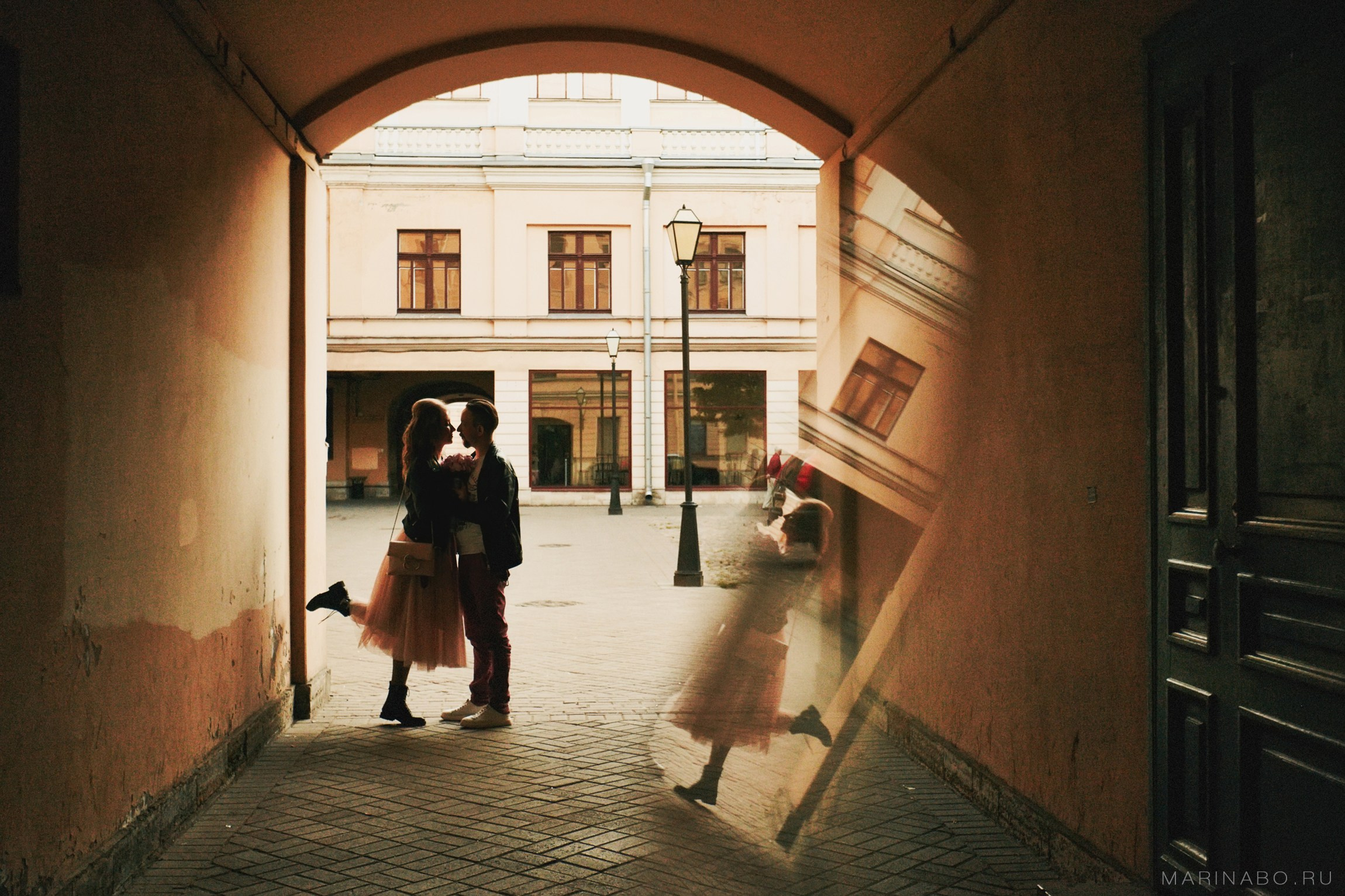 Леша и Оля - прогулочная фотосъемка в Санкт-Петербурге. Семейный Lifestyle фотограф в Санкт-Петербурге Марина Бокшицкая