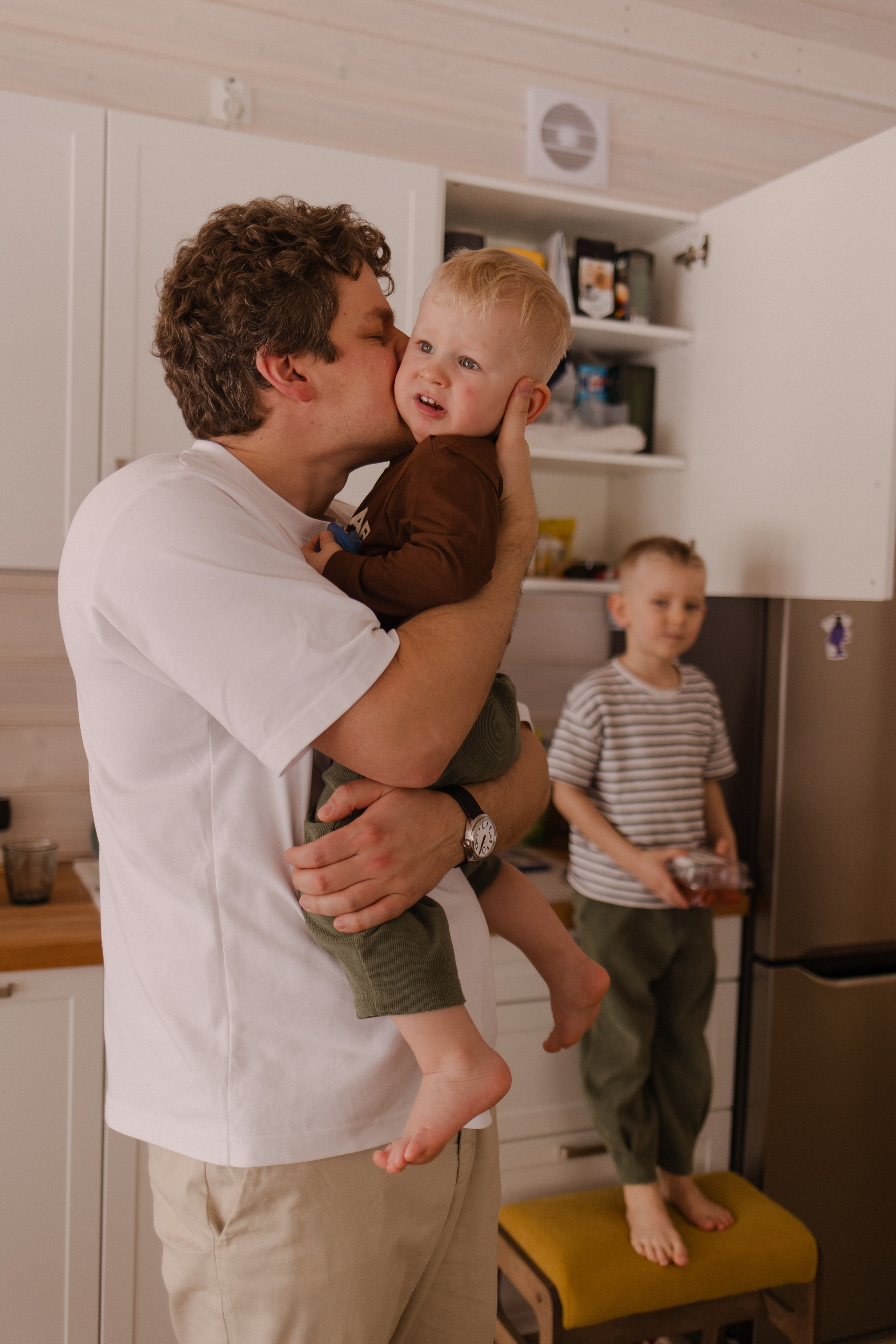 Акрам Ульяна и мальчишки. Фотграф в Москве Кузьмина Мария