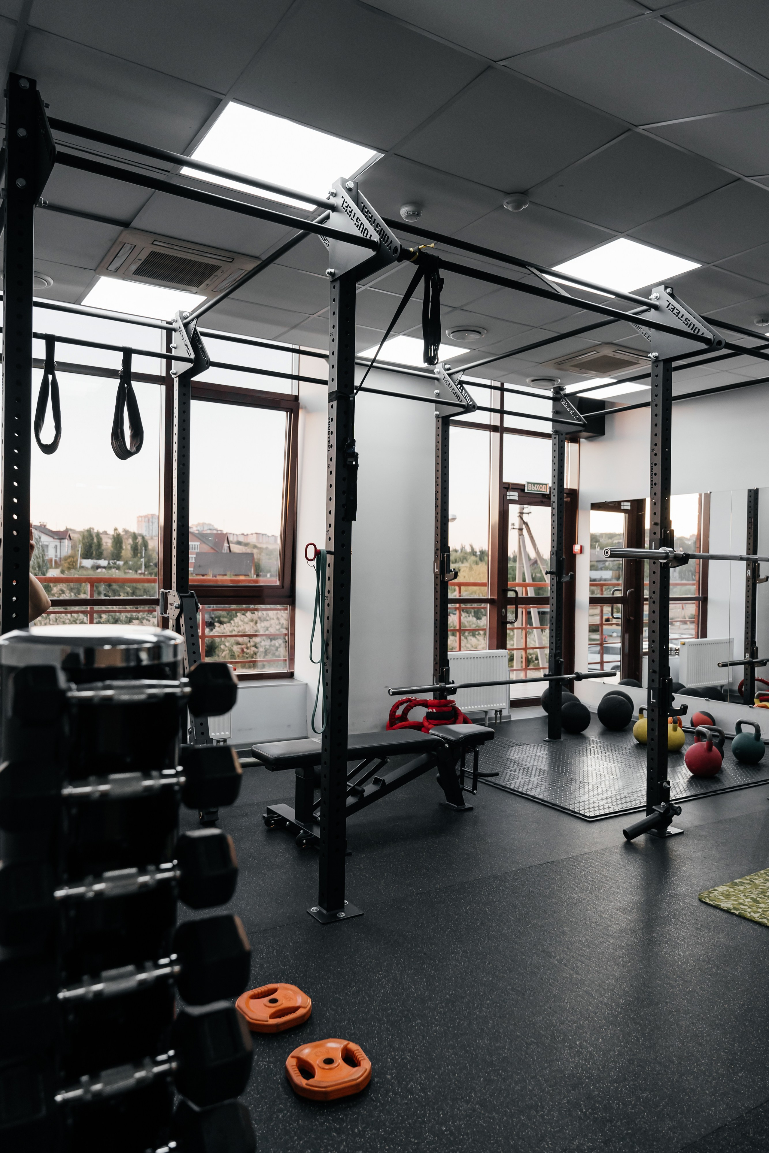 Дизайнер премиального интерьера Екатерина Левочкина (салон красоты и спорт клуб). Свадебный и семейный фотограф Волгоград