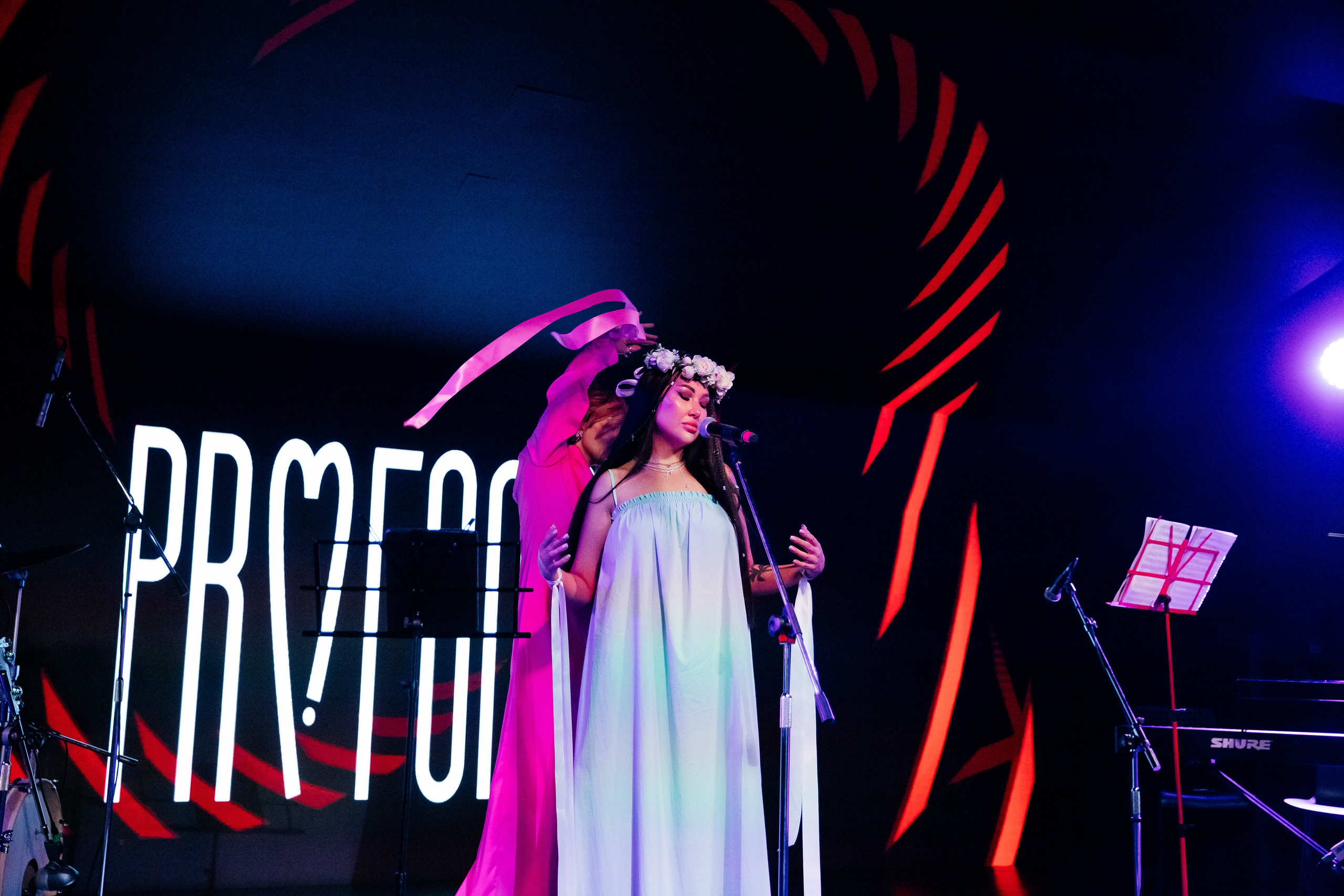 PRОГОЛОС ЕЛЬЦИН ЦЕНТР. Репортажный и портретный фотограф в Екатеринбурге Гизатуллин Марат