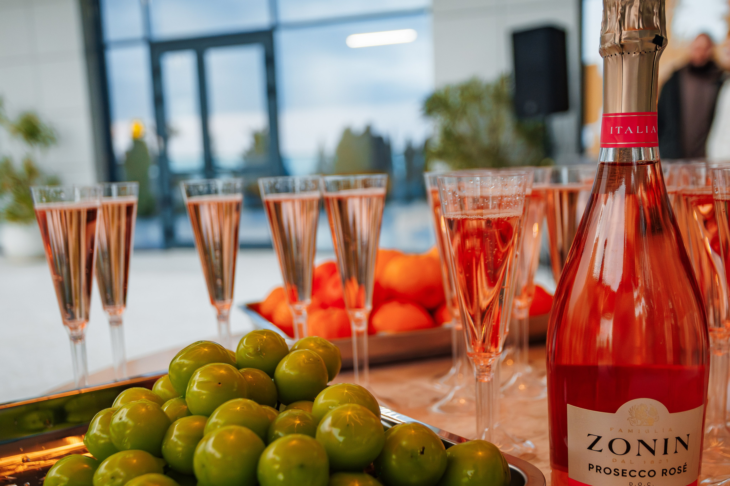 10 лет проекту «КОФЕДВИЖ» и открытие новой кофейни_Ялта_19.12.2025. Аминов Руслан | Фотограф