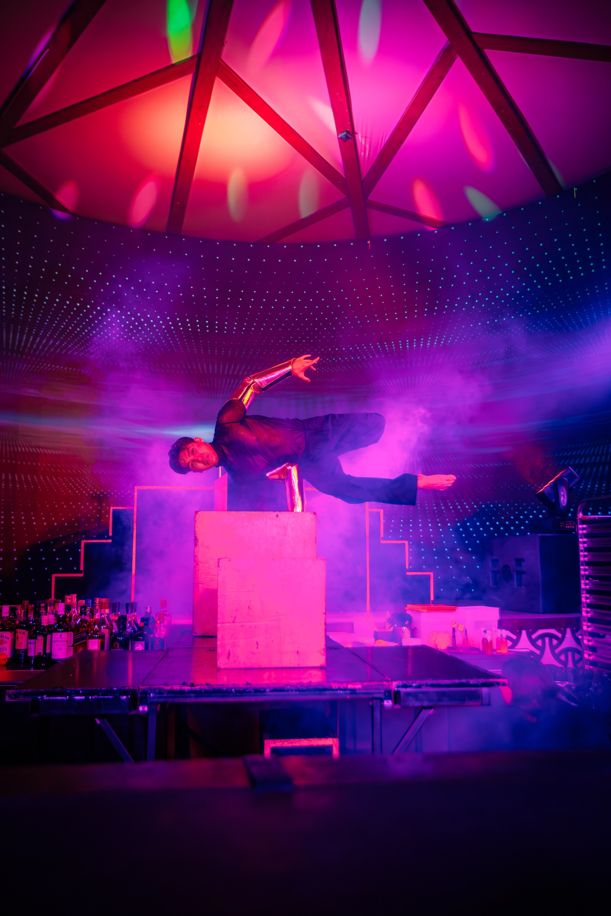 PTIZZA SHOW. Gold & Black in Ptizza Bar_Ялта_6.07.2025. Аминов Руслан | Фотограф