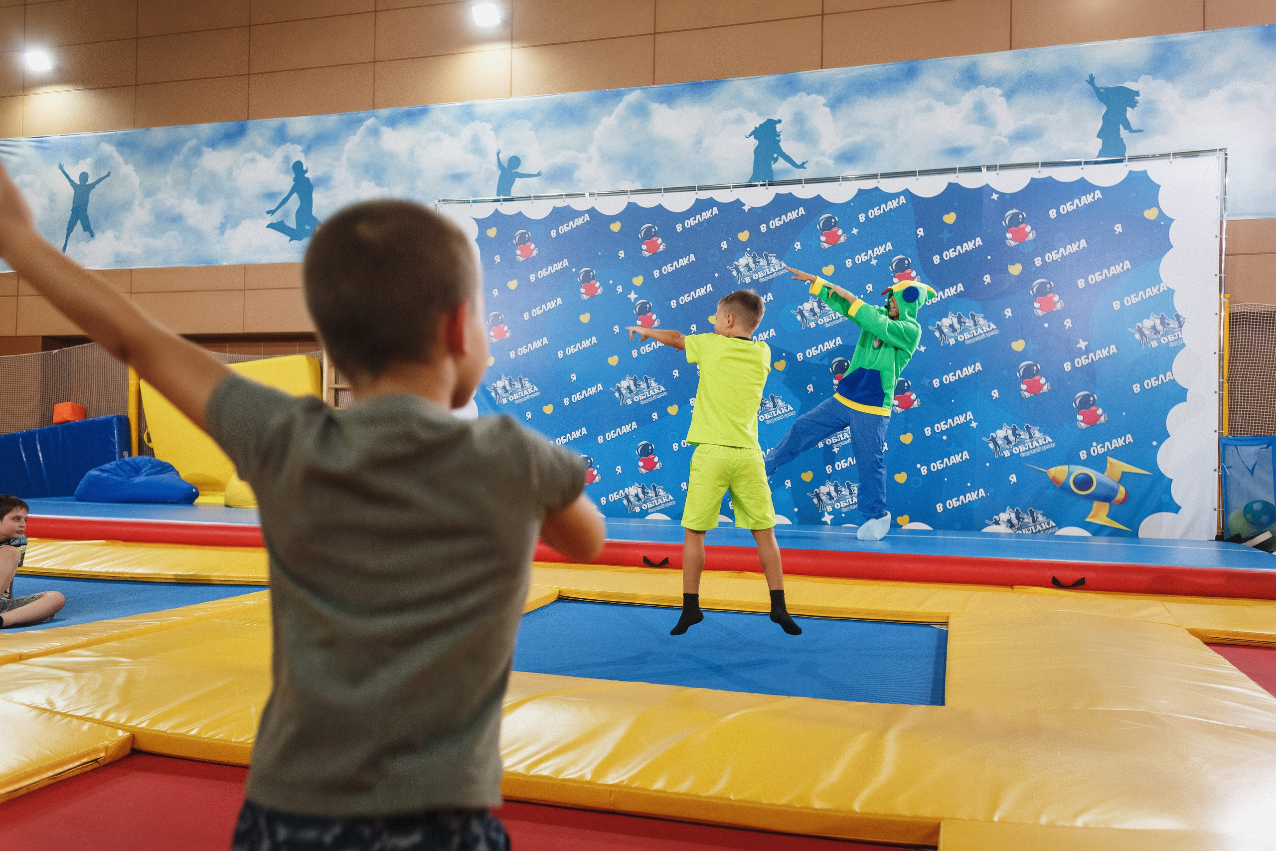 Веселые моменты: День рождения Даниила в 'В облака' Таганрога. Свадебный и семейный фотограф в Таганроге Бакарюк Антон