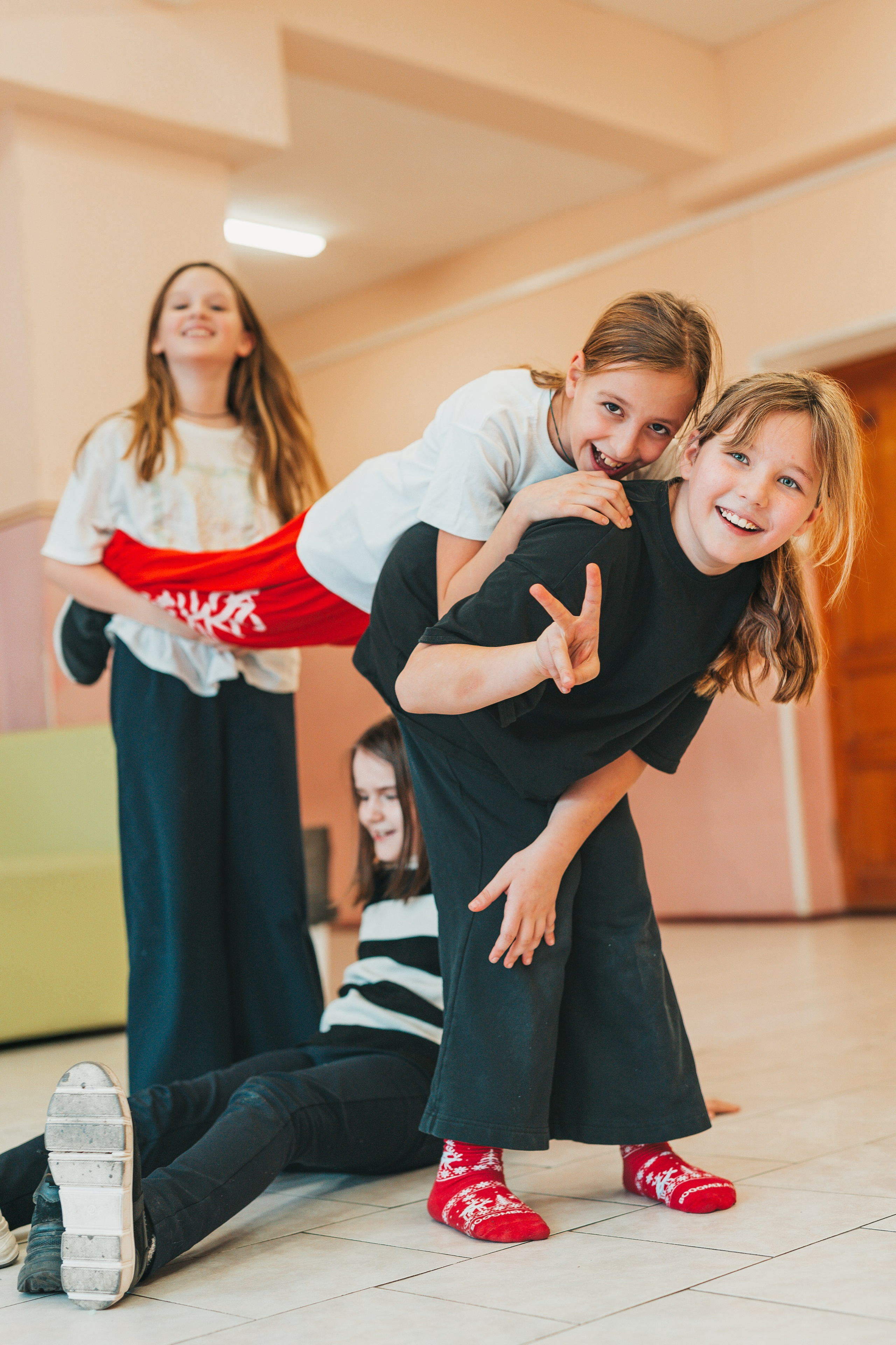 4 класс. Школьные альбомы и альбомы для детского сада. Юлия Осипова. Москва