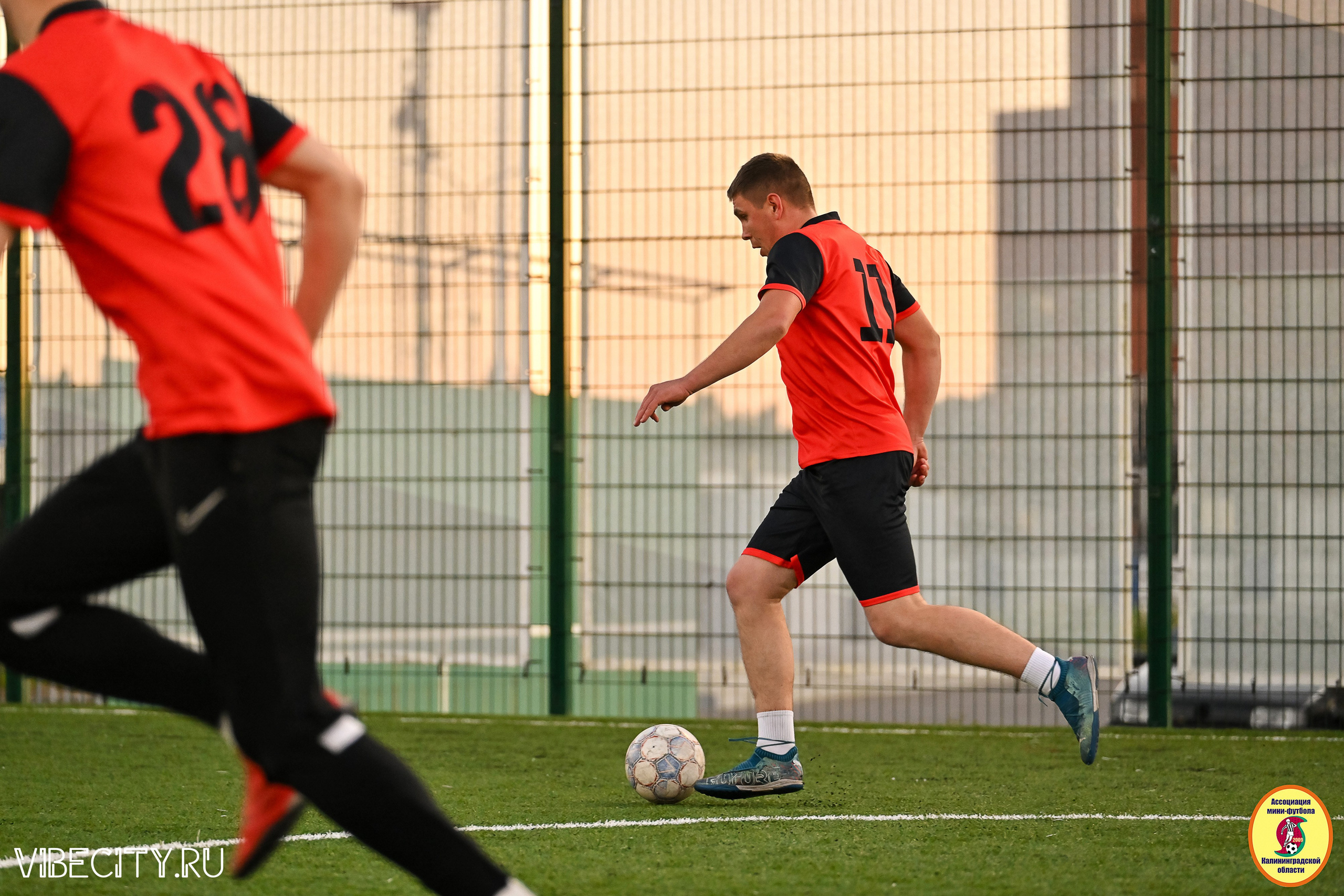 ИГРЫ МИНИ-ФУТБОЛЬНОЙ И КОРПОРАТИВНОЙ ЛИГИ. VIBECITY.RU Вайб Сити Ру Фоторепортажи Фотоотчеты Калининград