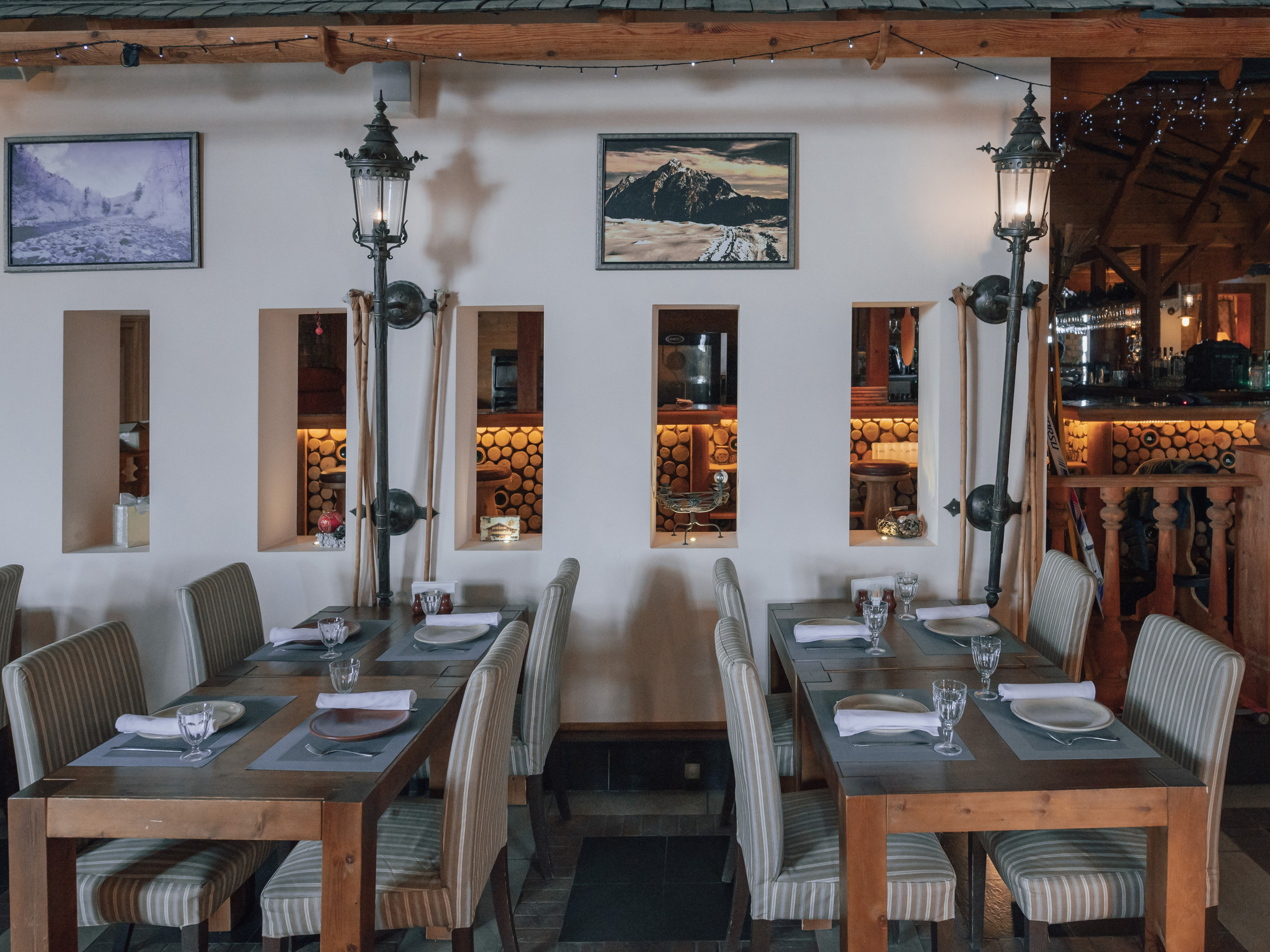 Ресторан «Шале» на курорте Газпром Поляна. Репортажный фотограф в Красной Поляне и Сочи Павлюченко Екатерина