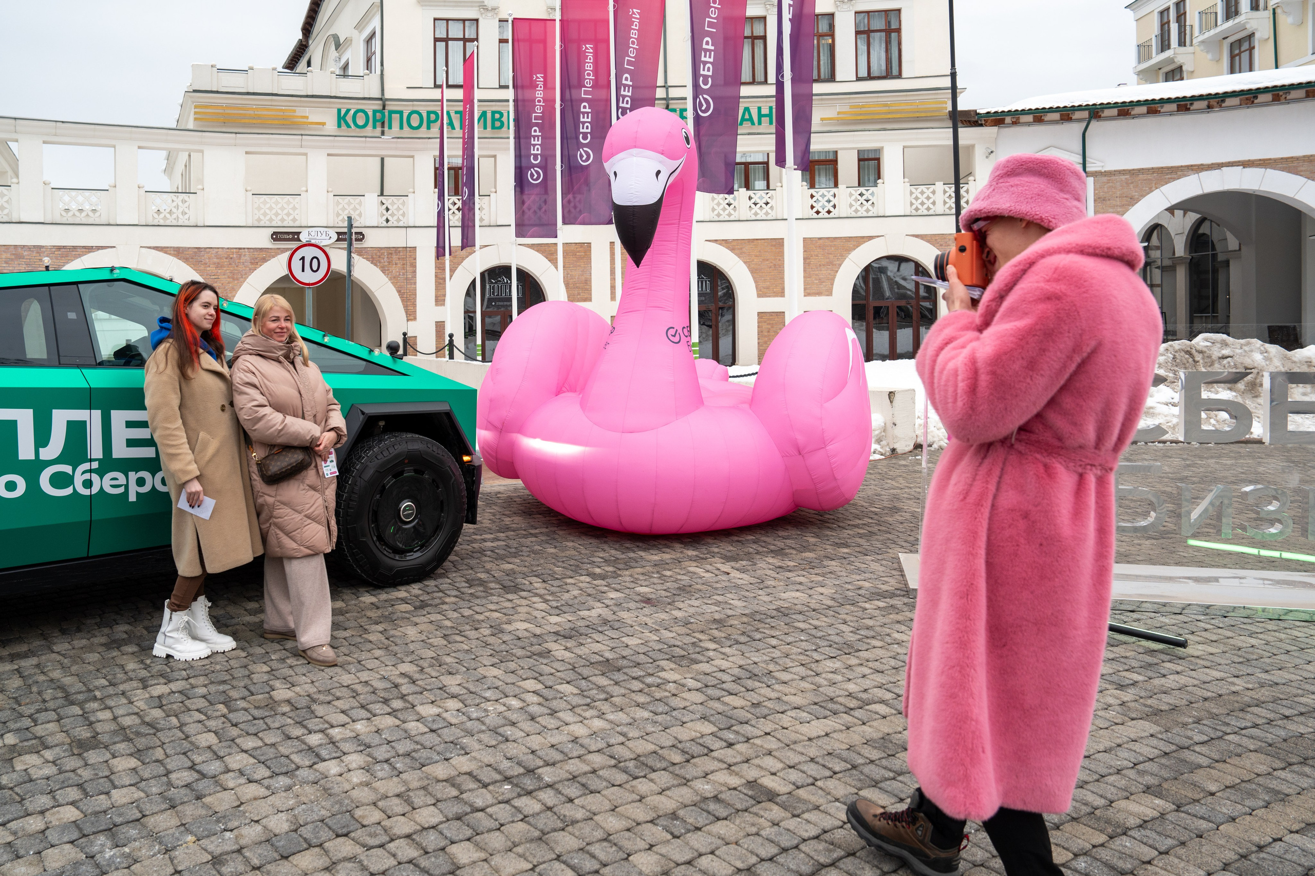 Сбер-маркетинг в Сочи и Красной Поляне. Репортажный фотограф в Красной Поляне и Сочи Павлюченко Екатерина